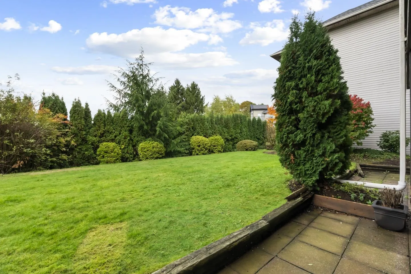 118 32725 George Ferguson Way