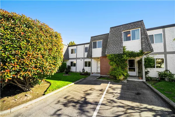 28 10840 Springmont Drive