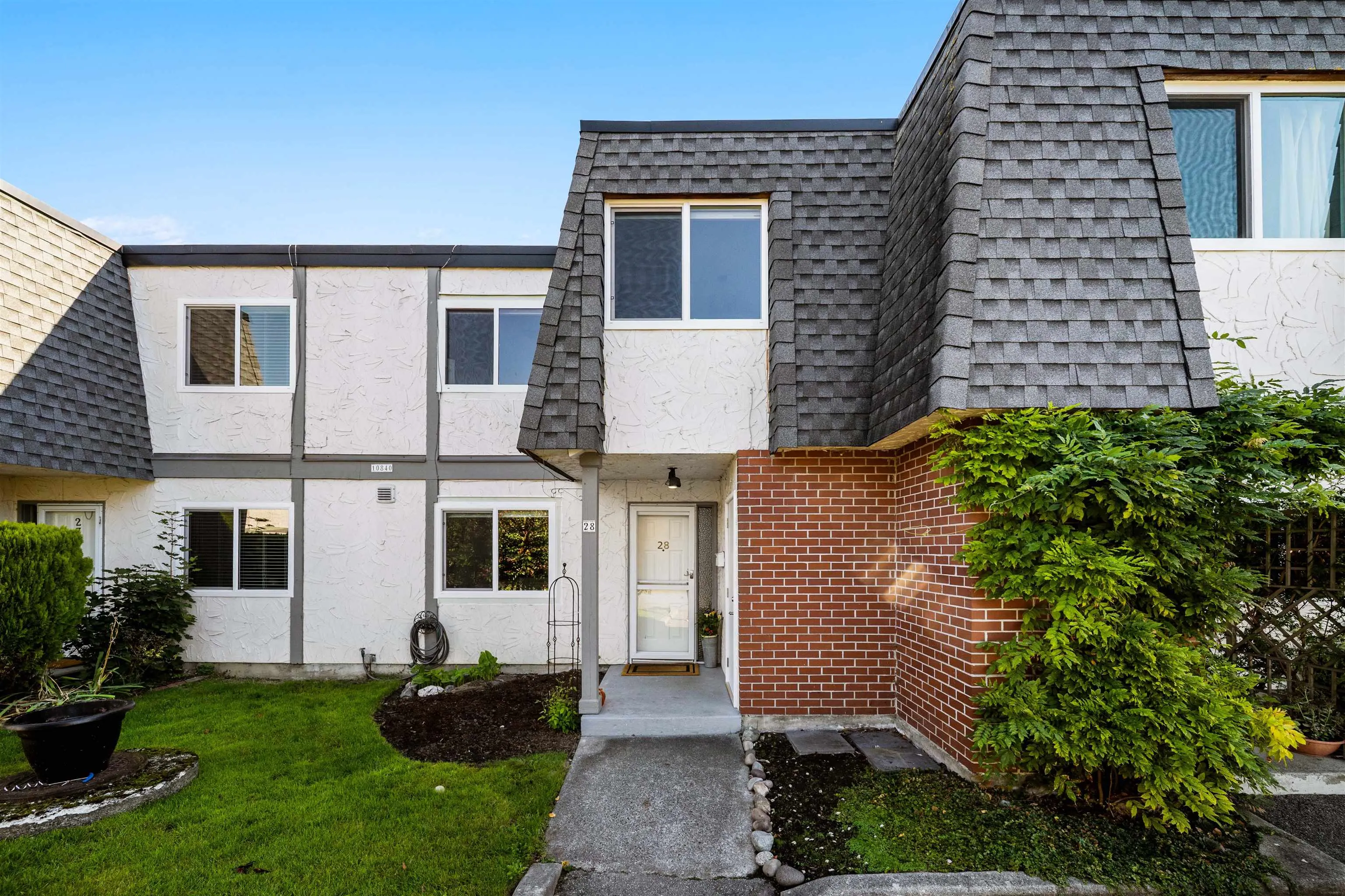 28 10840 Springmont Drive