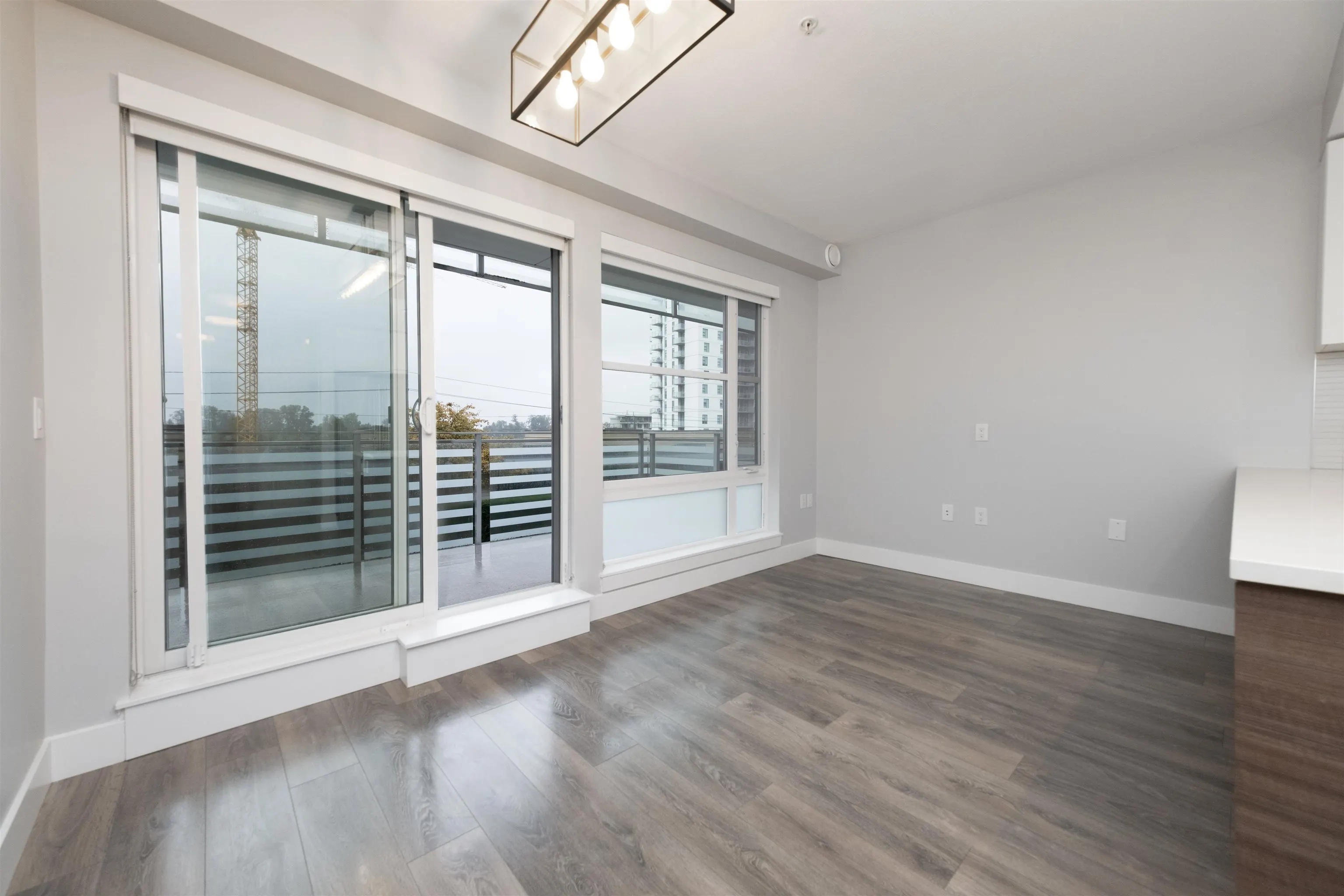 501 3488 Sawmill Crescent