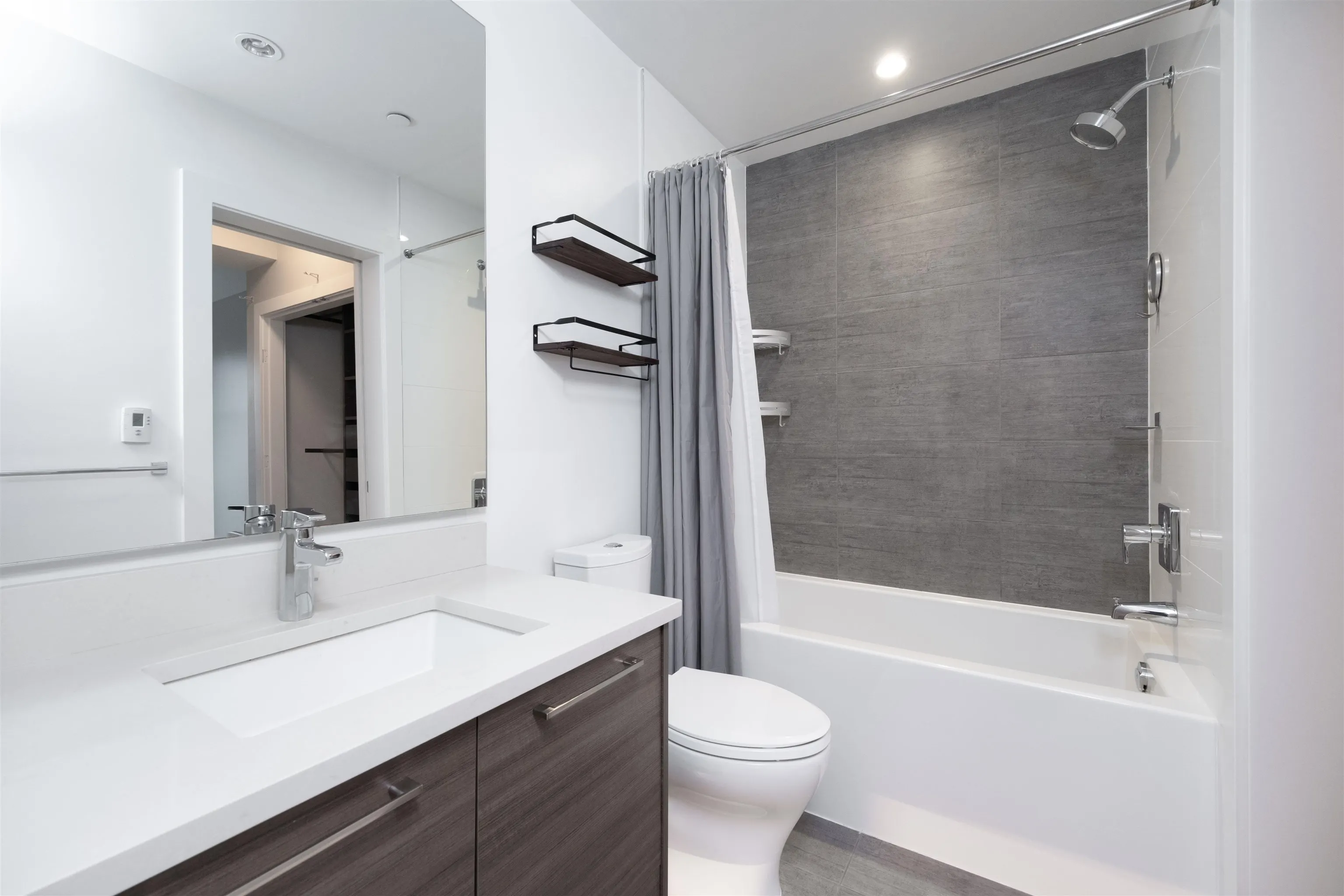 501 3488 Sawmill Crescent