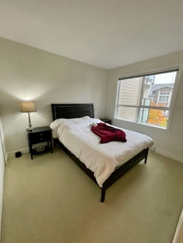 301 5788 Sidley Street