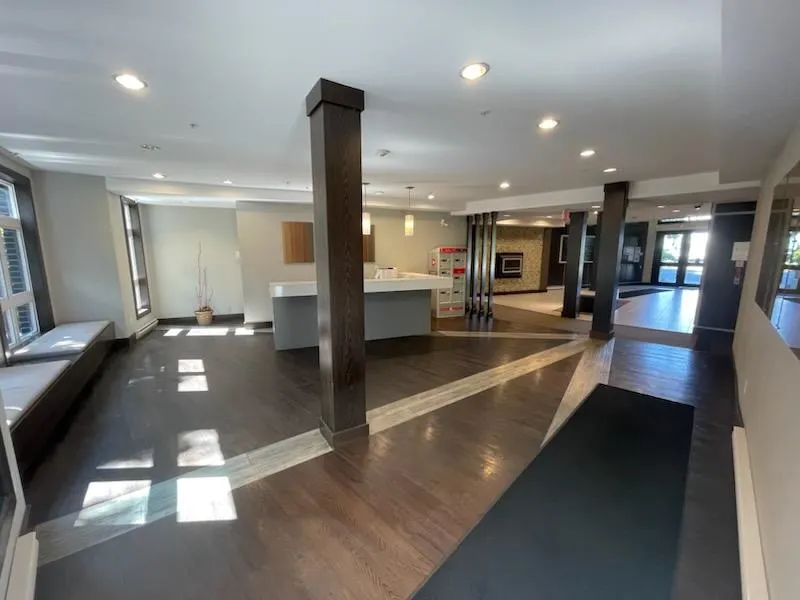 301 5788 Sidley Street