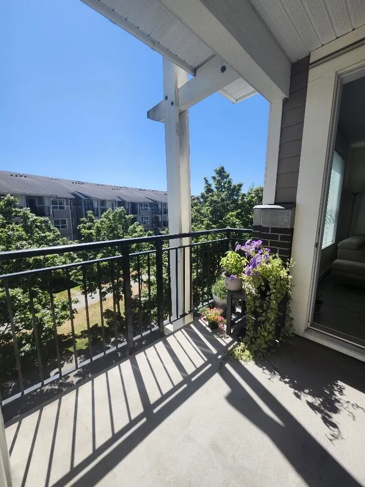 301 5788 Sidley Street