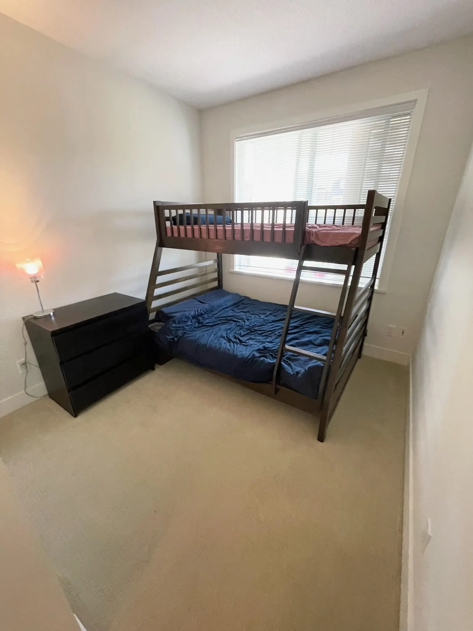 301 5788 Sidley Street