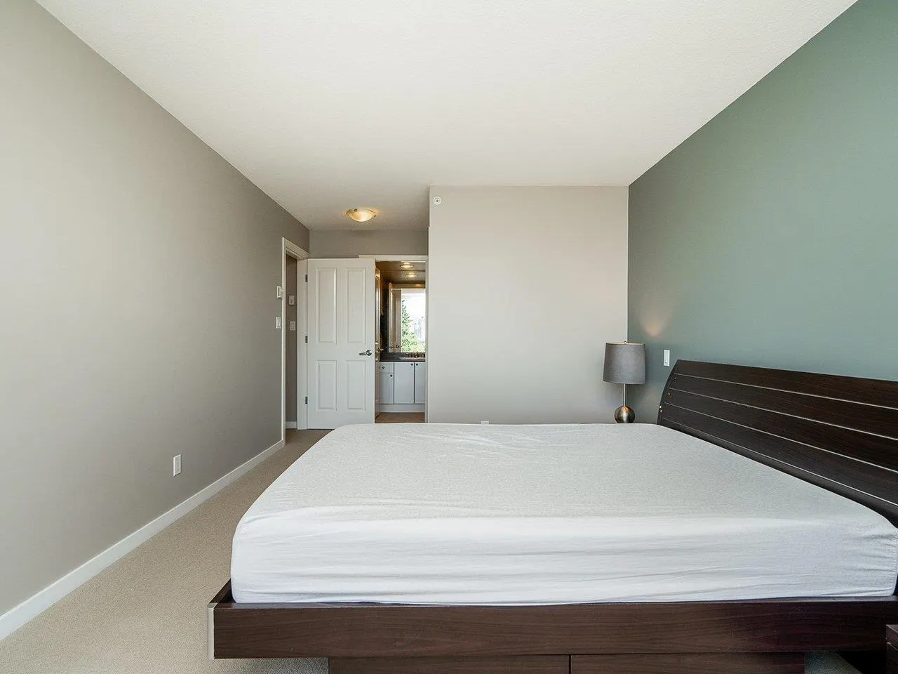 403 1425 W 6th Avenue