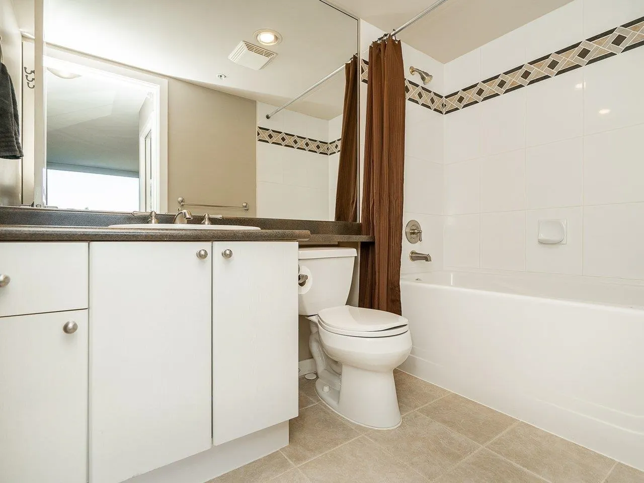 403 1425 W 6th Avenue