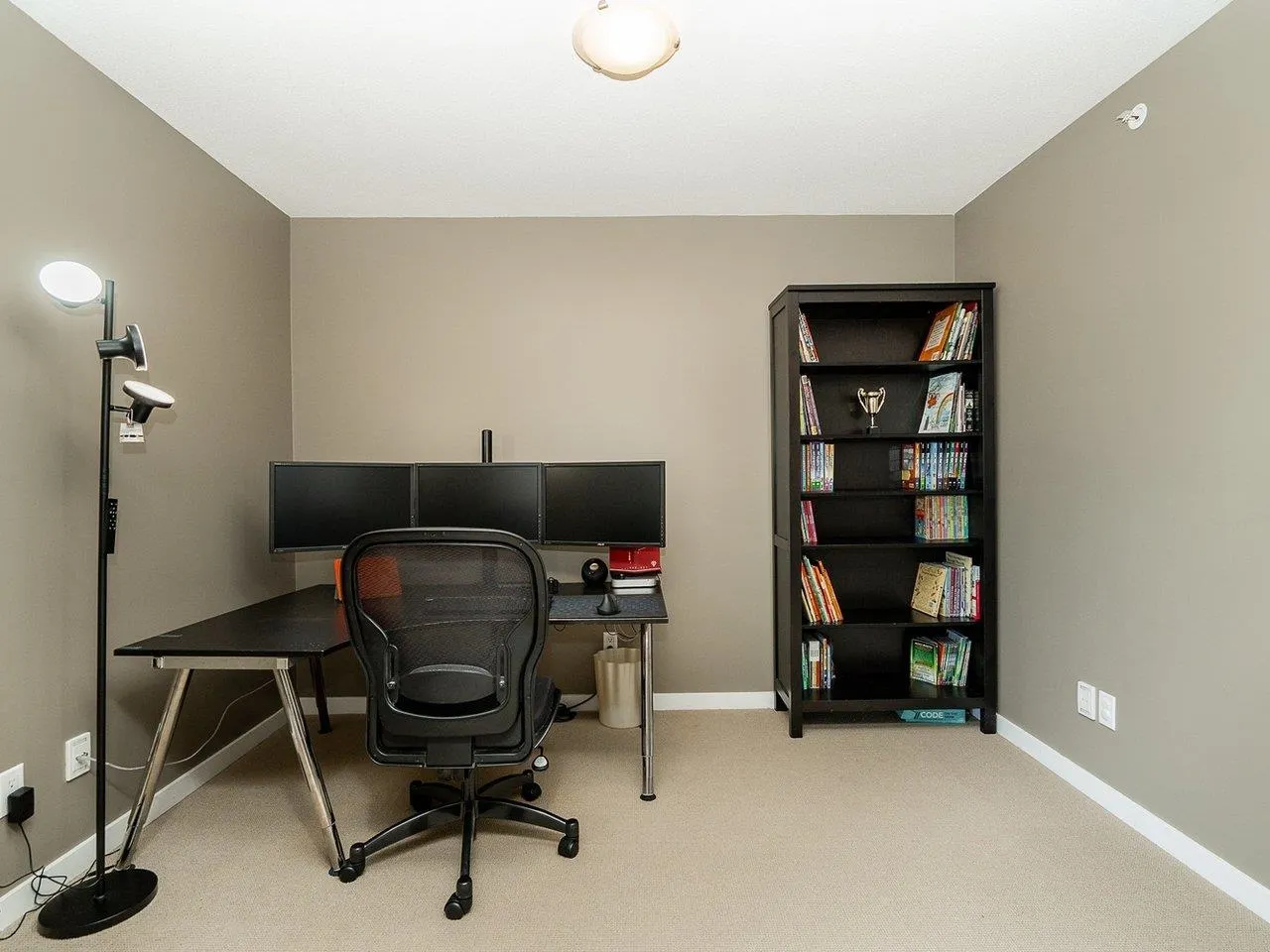 403 1425 W 6th Avenue