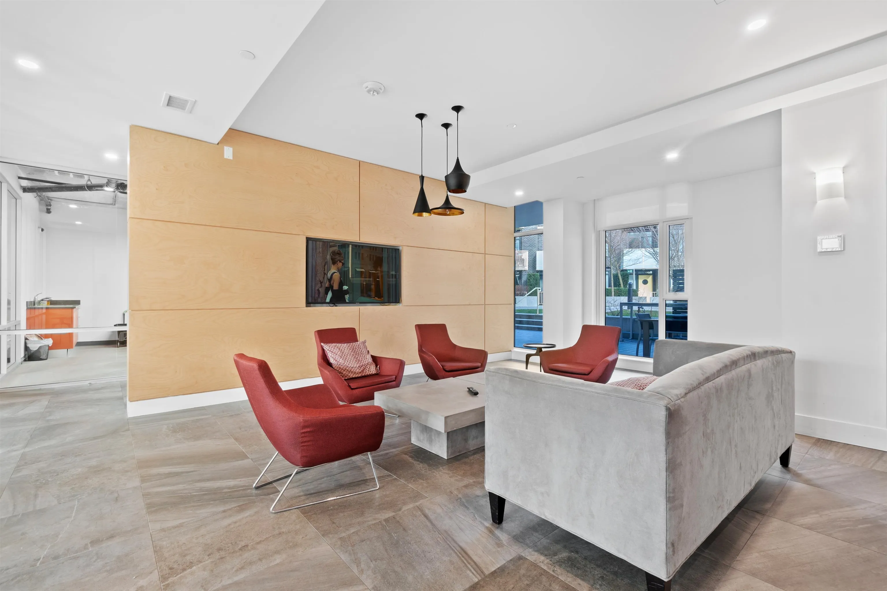 1812 285 E 10th Avenue