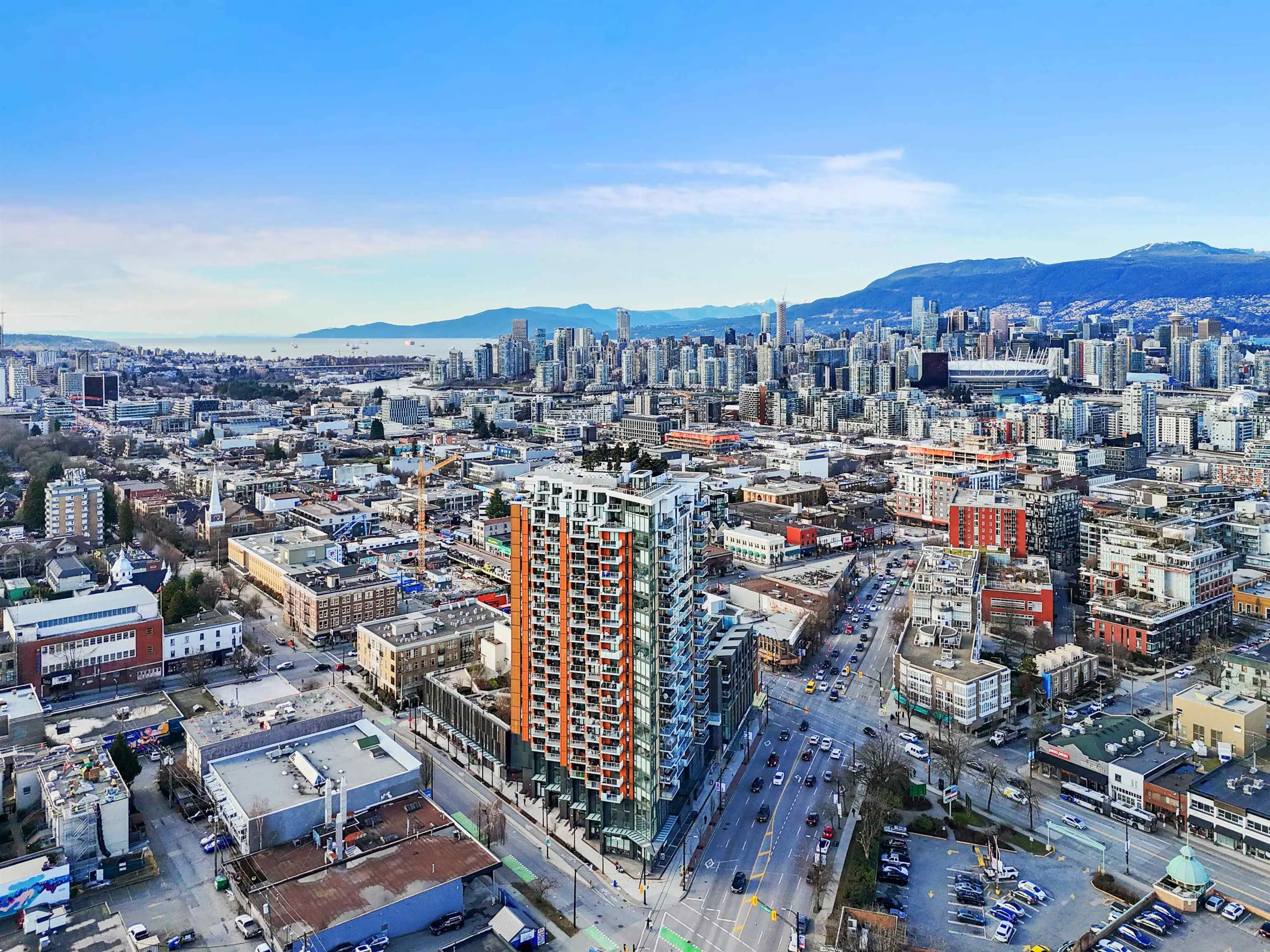 1812 285 E 10th Avenue