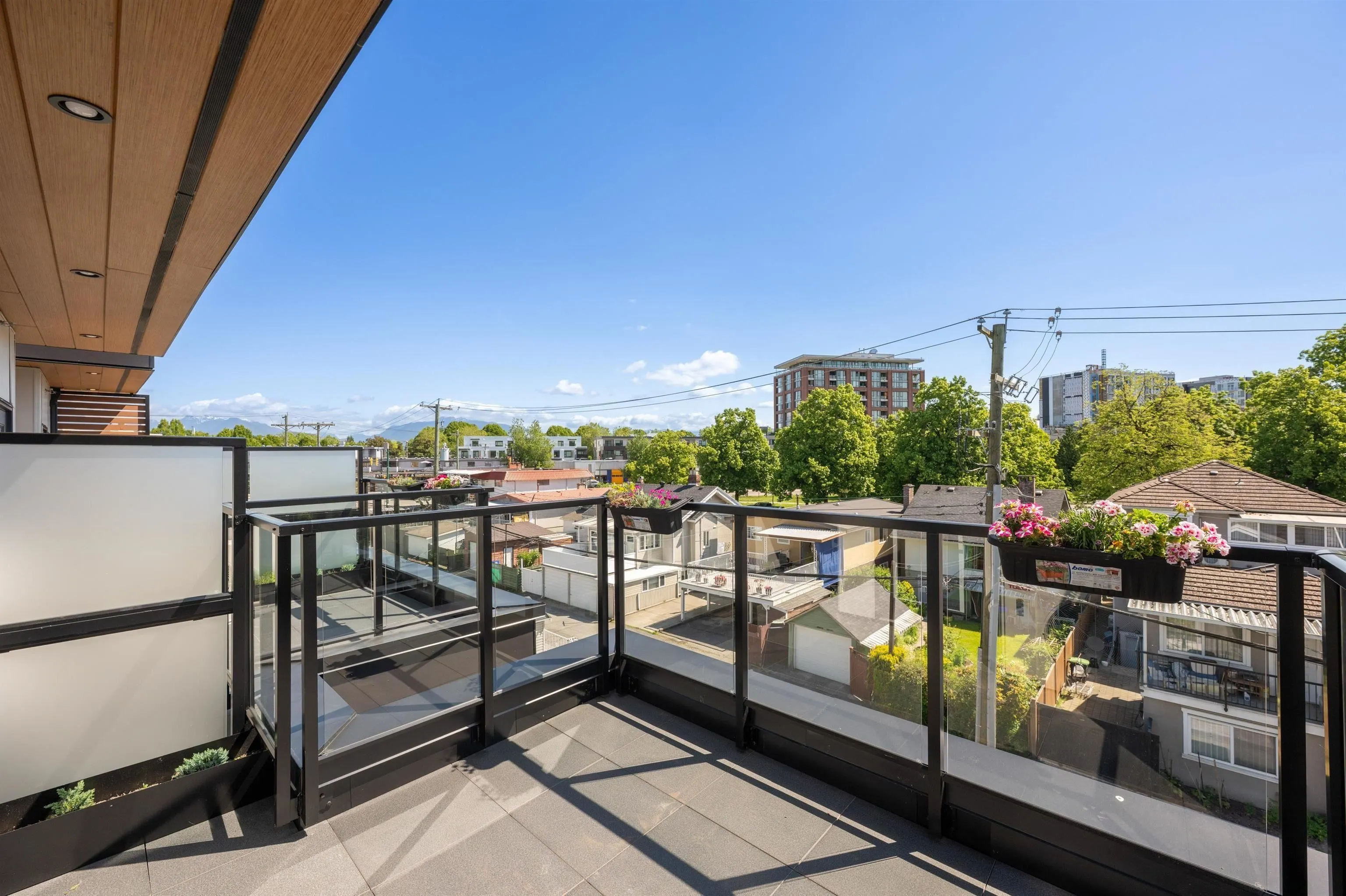 5102 Chambers Street