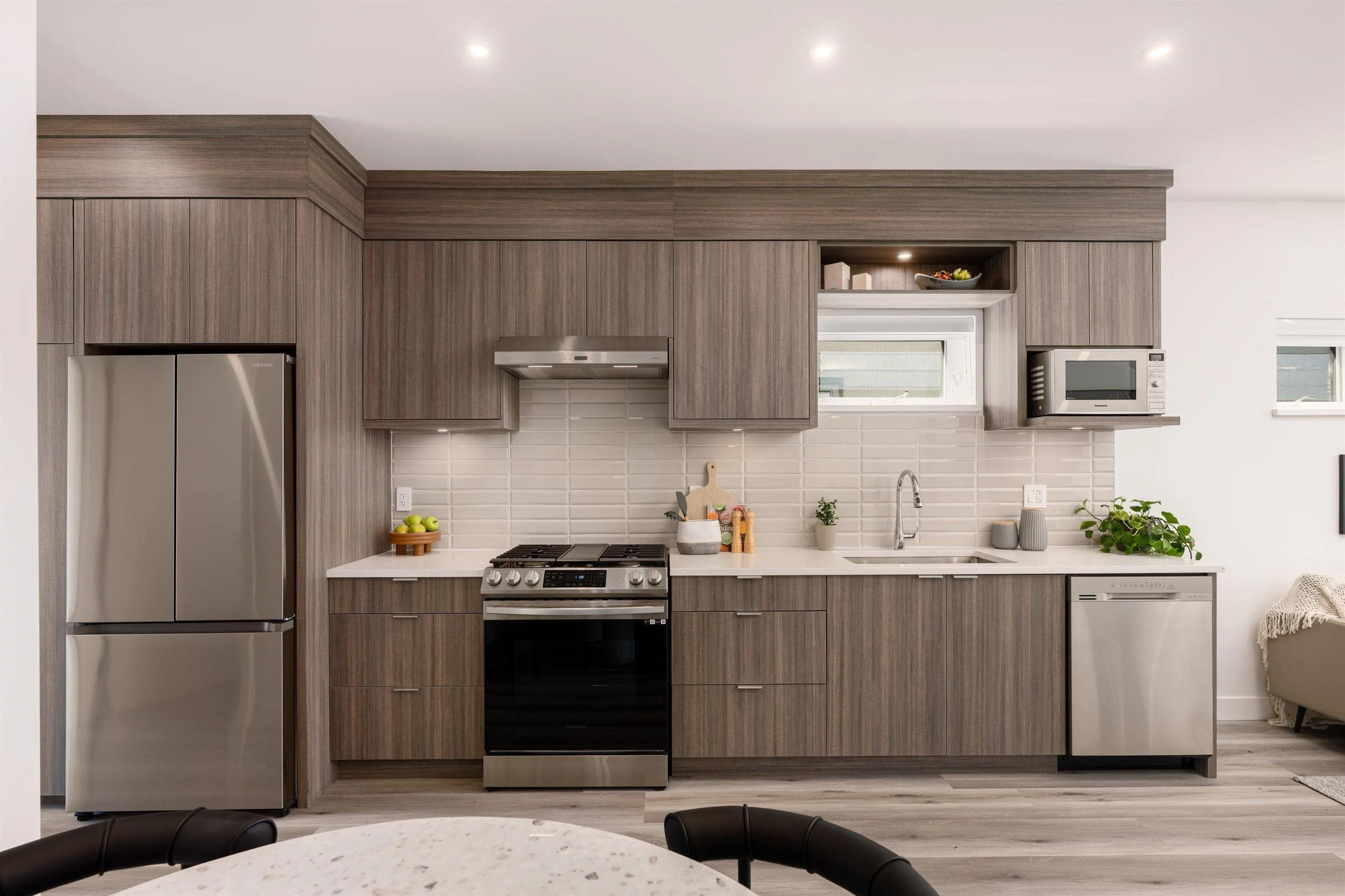 5102 Chambers Street