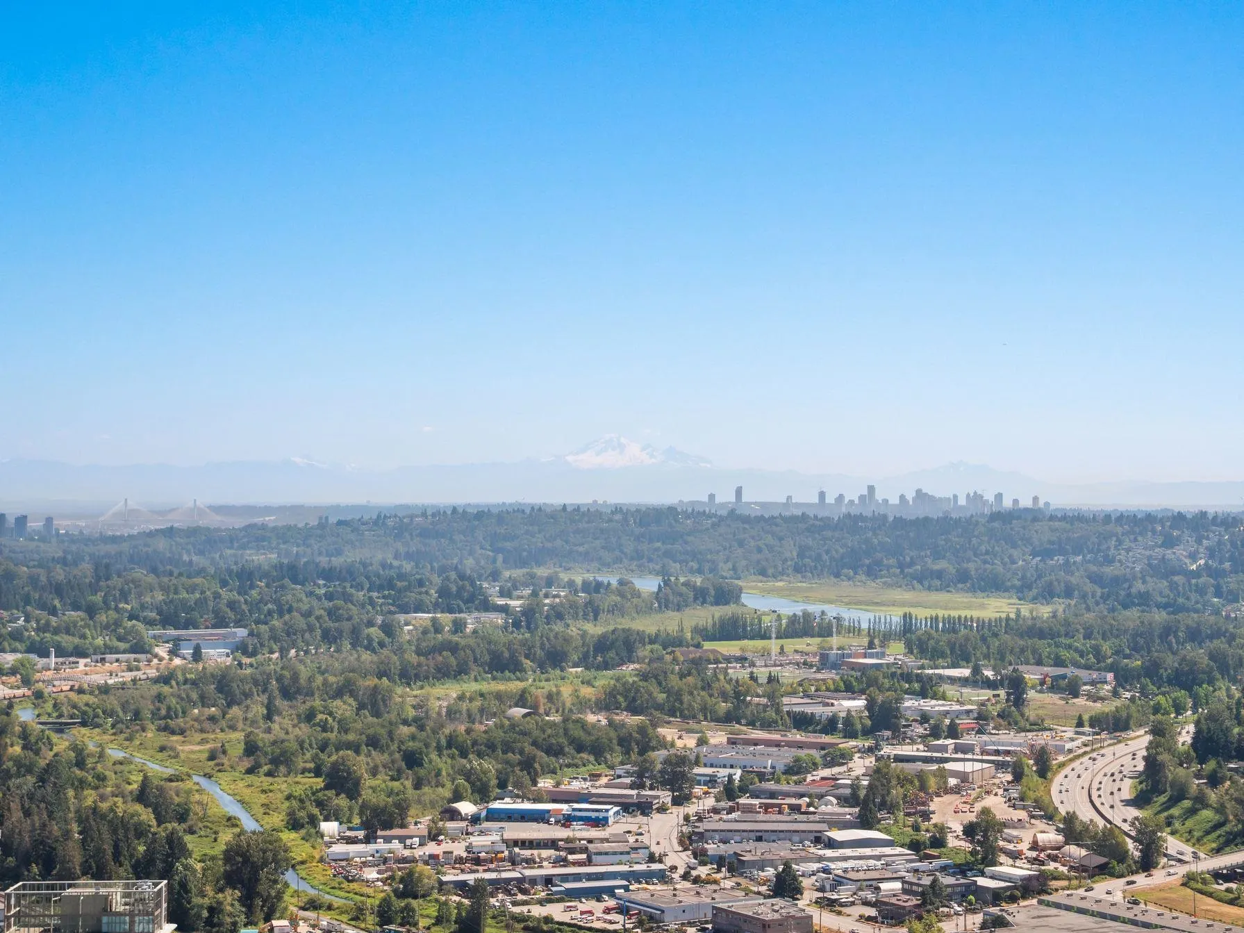 5306 4880 Lougheed Highway