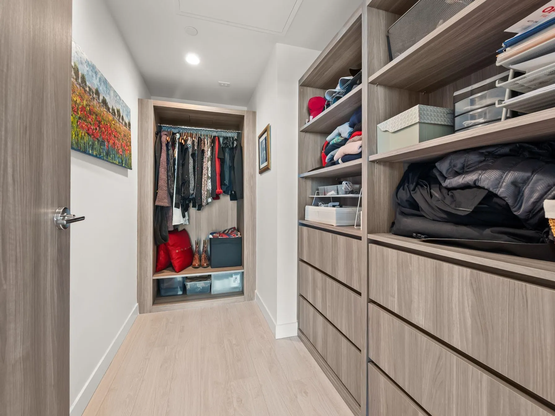 5306 4880 Lougheed Highway