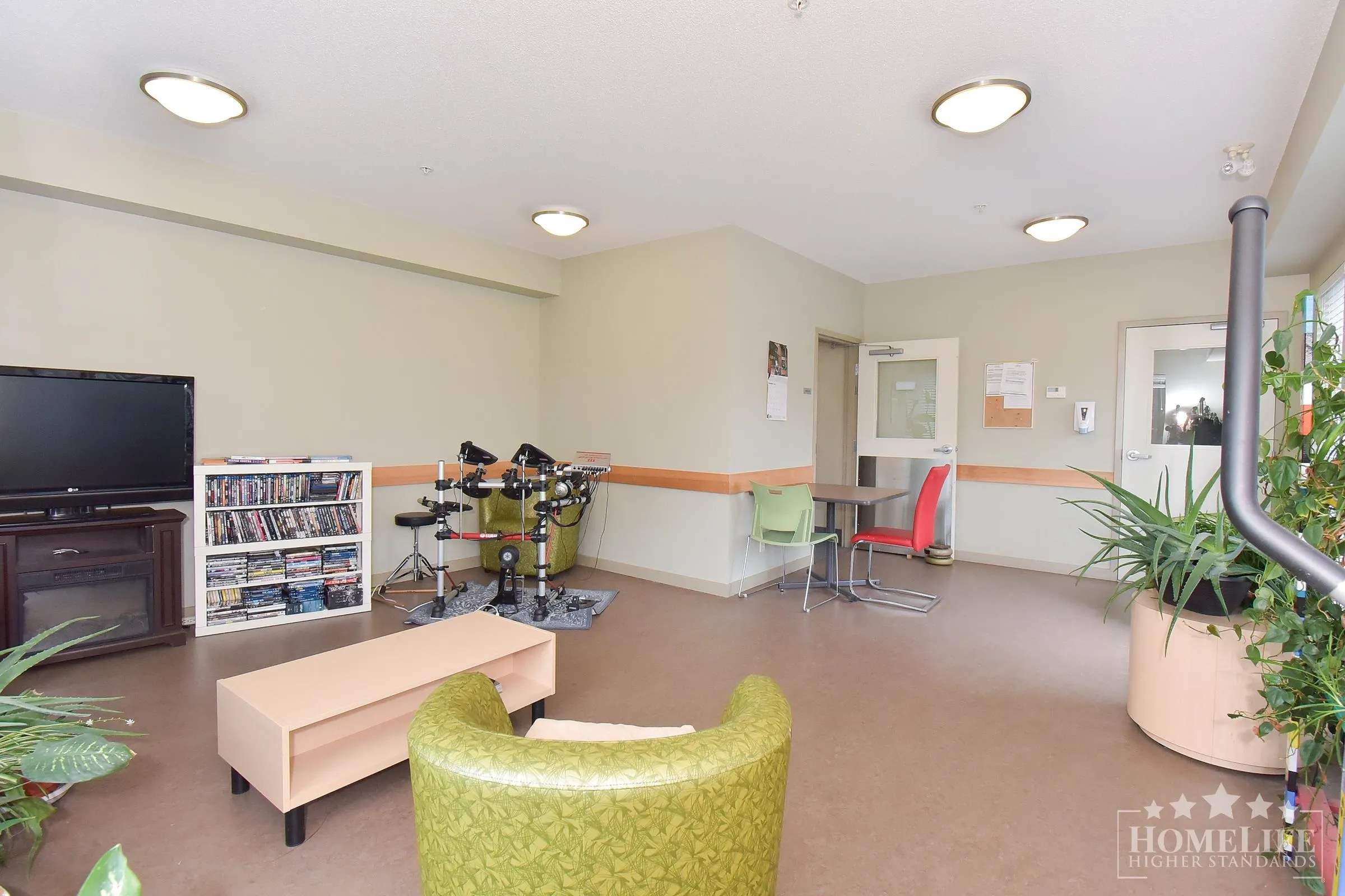 606 13969 100 Avenue