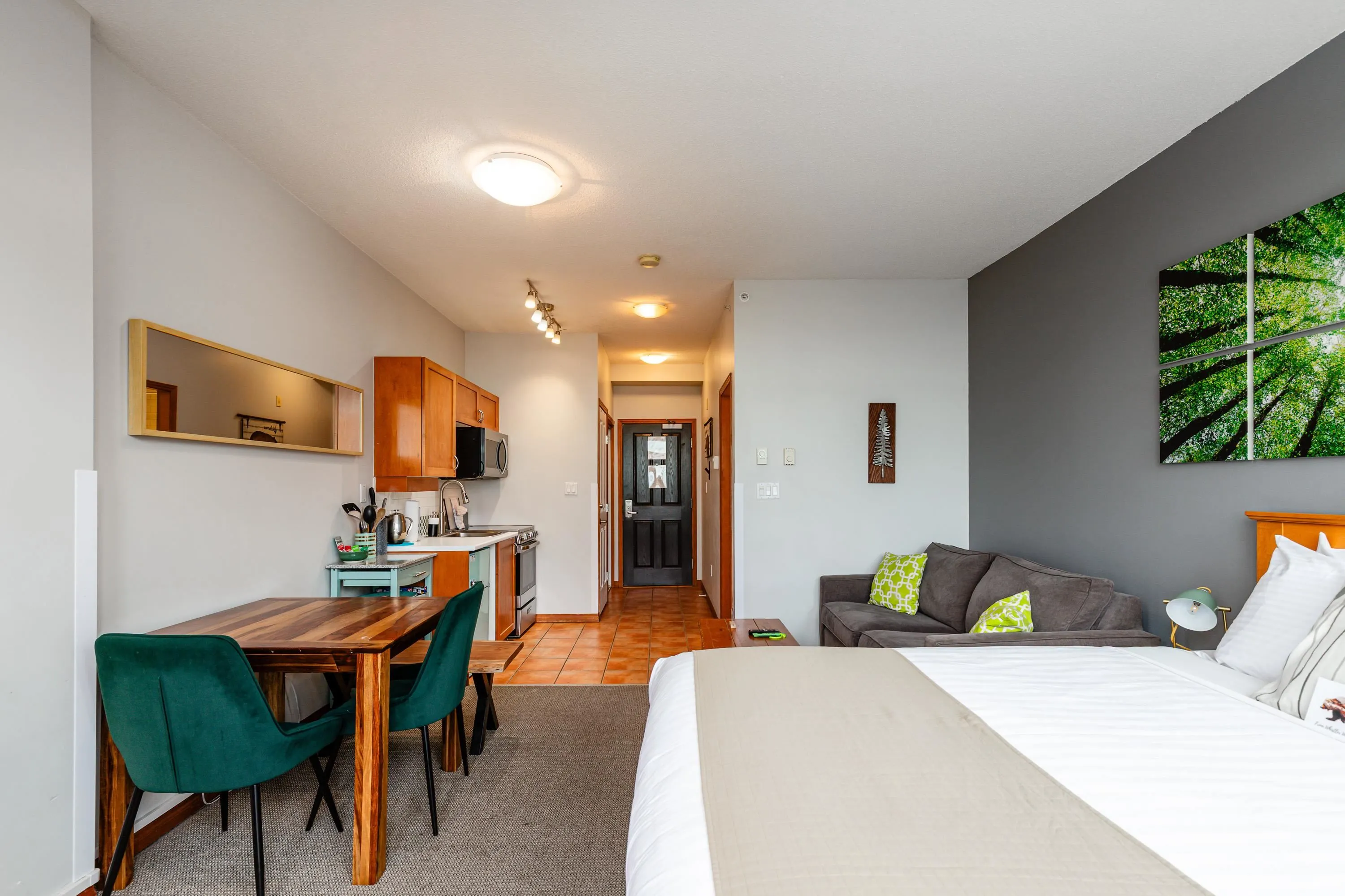 419 4369 Main Street