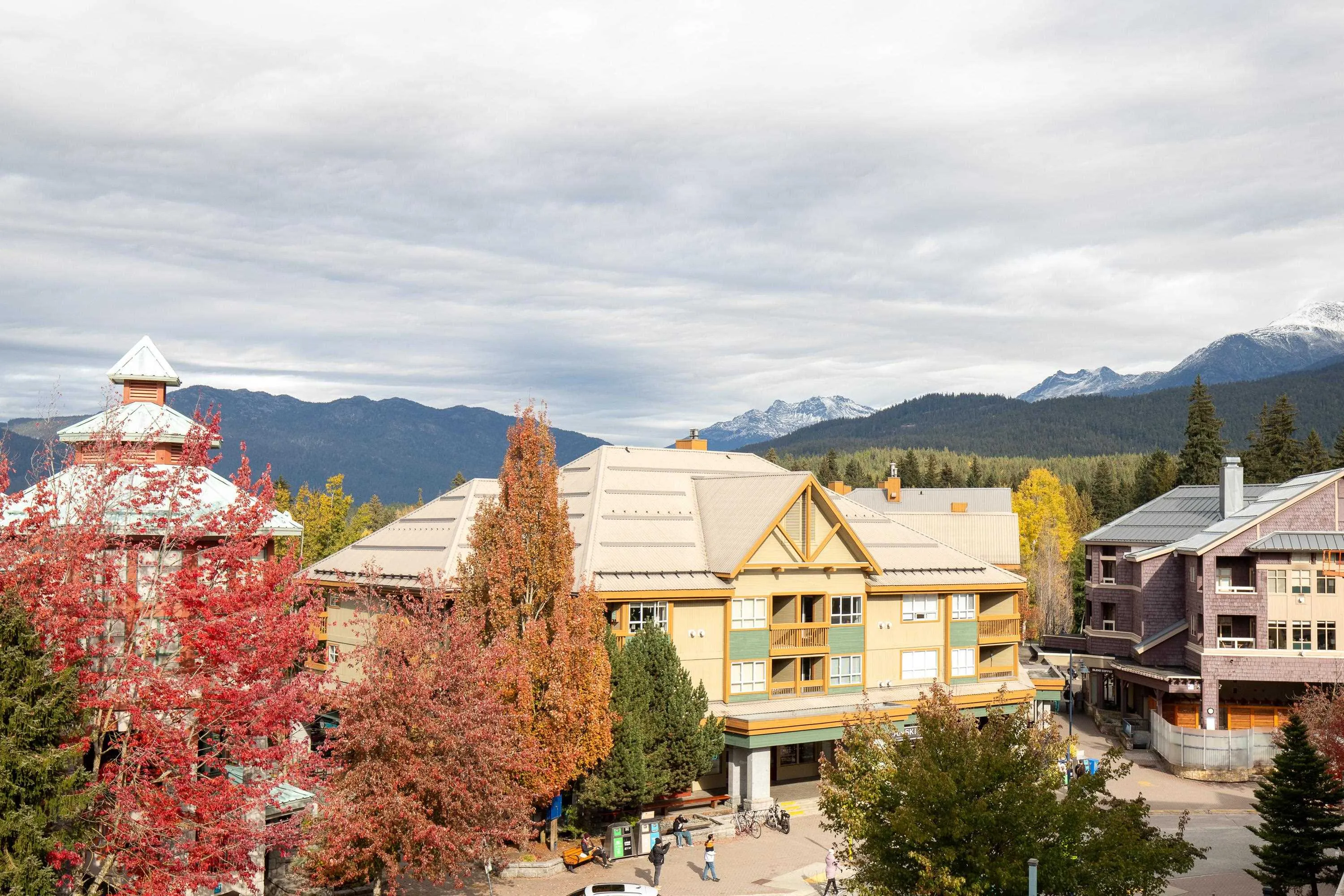 419 4369 Main Street