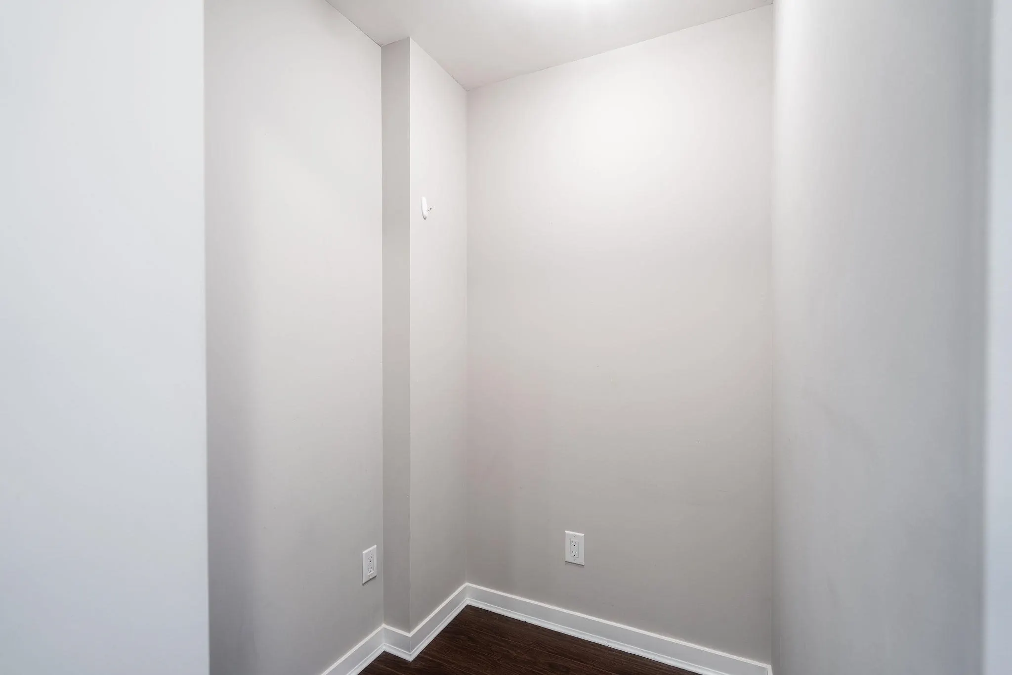 3606 9888 Cameron Street