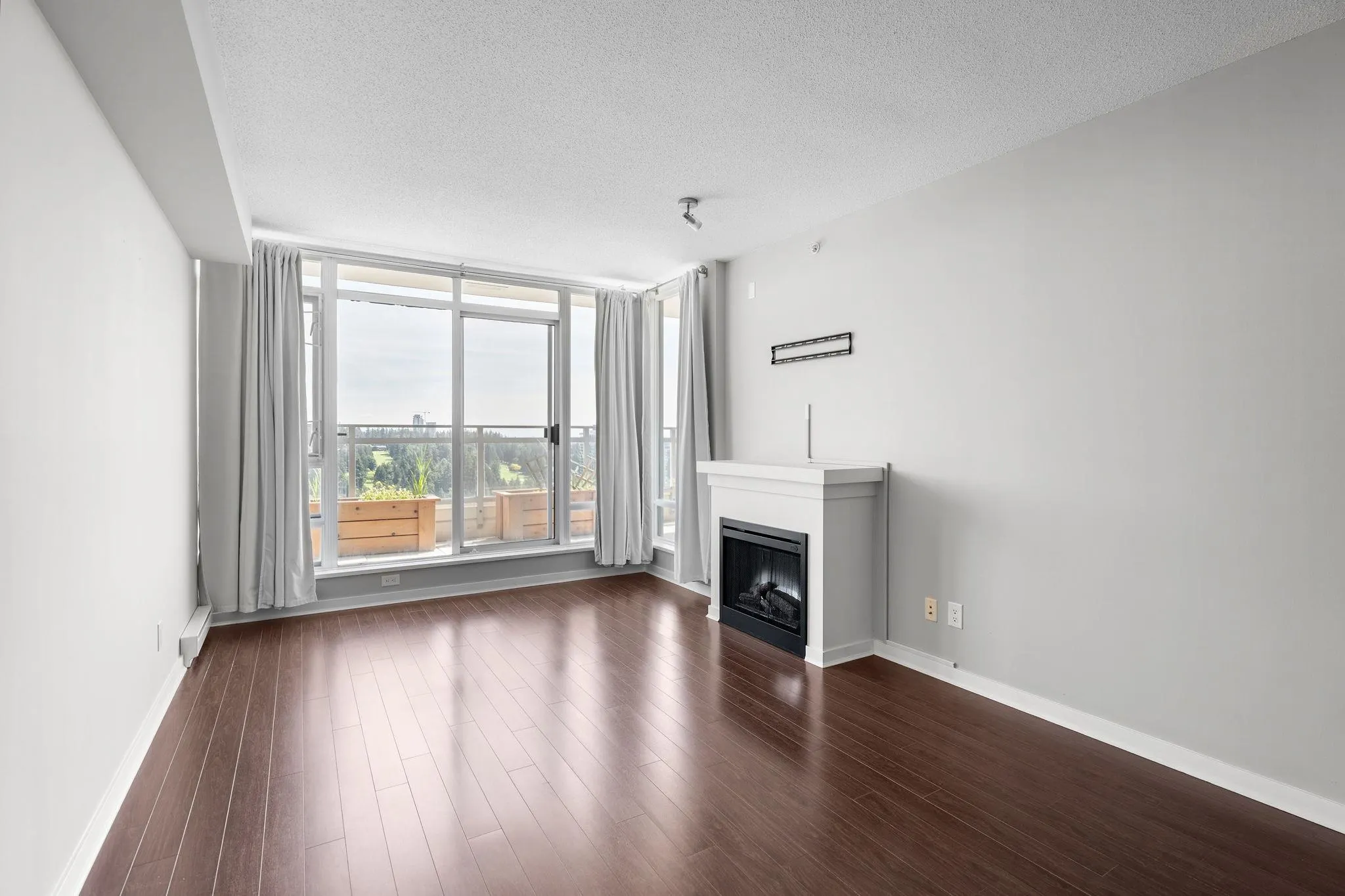 3606 9888 Cameron Street