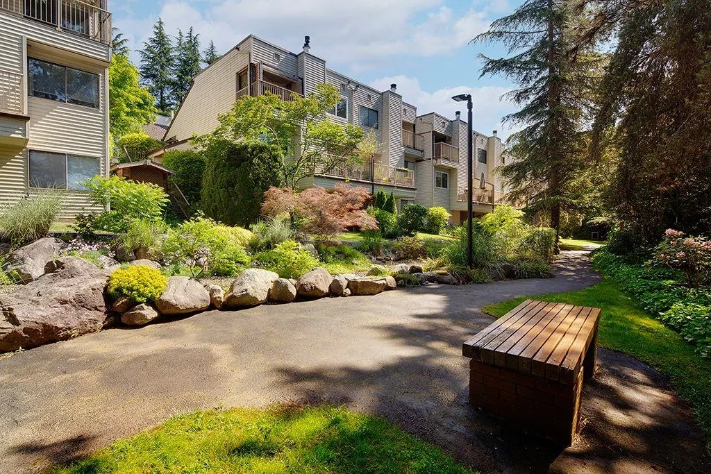 208 1220 Falcon Drive