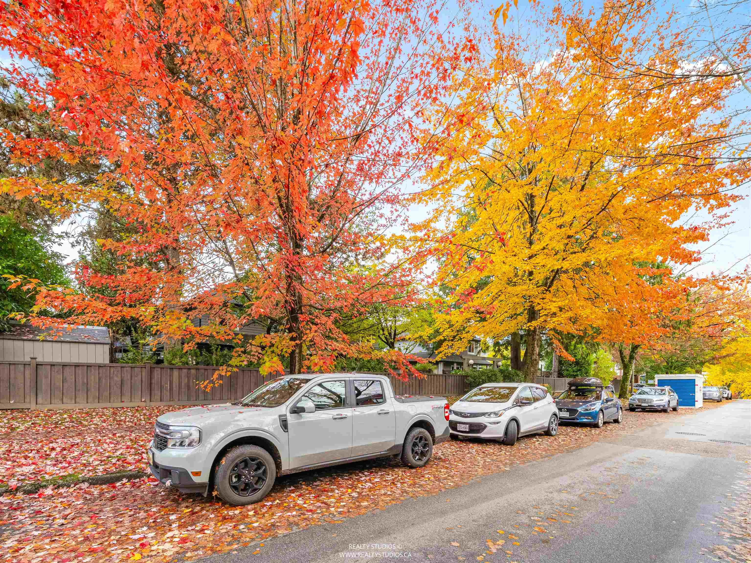 12 1255 E 15th Avenue