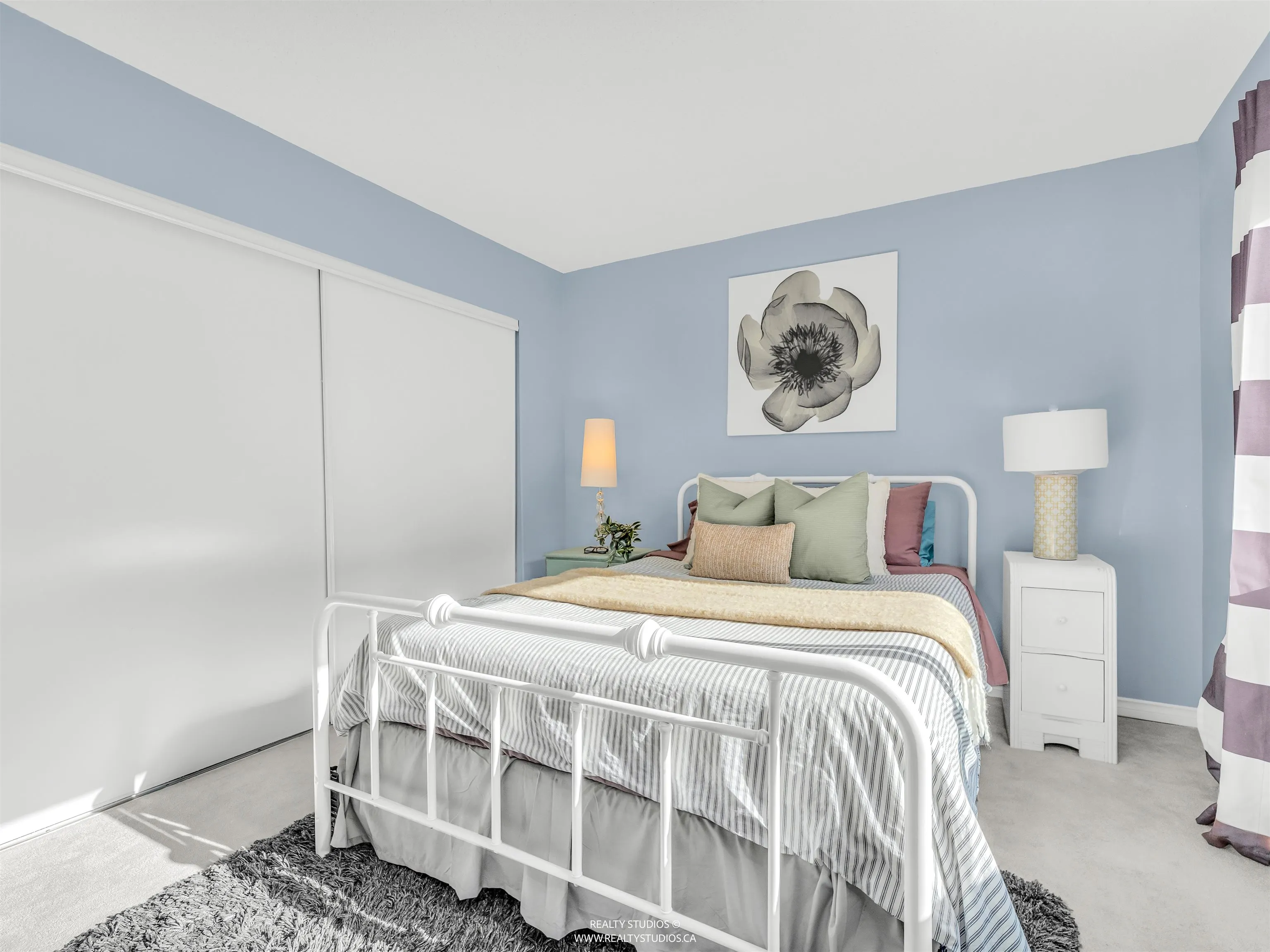 12 1255 E 15th Avenue