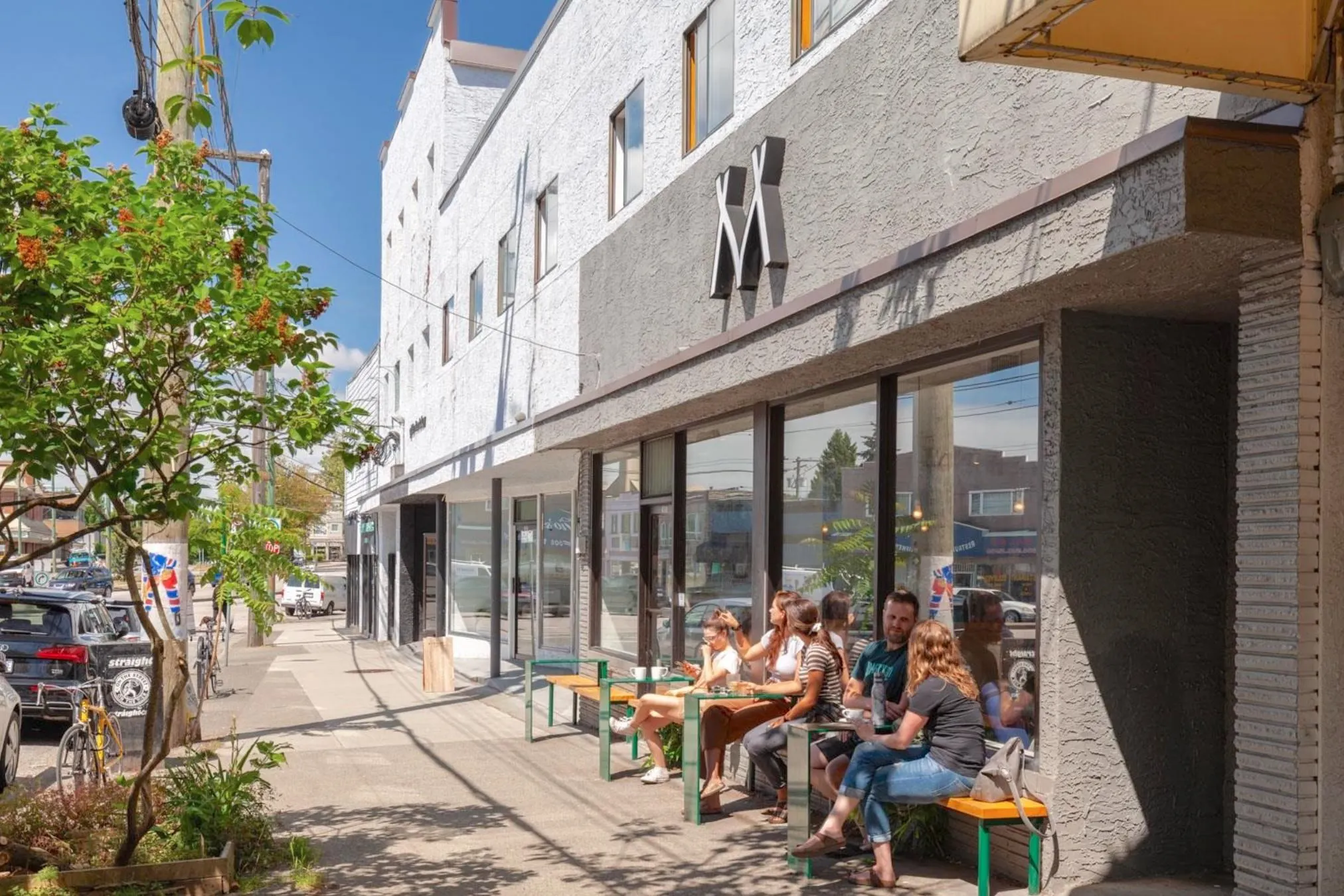 12 1255 E 15th Avenue