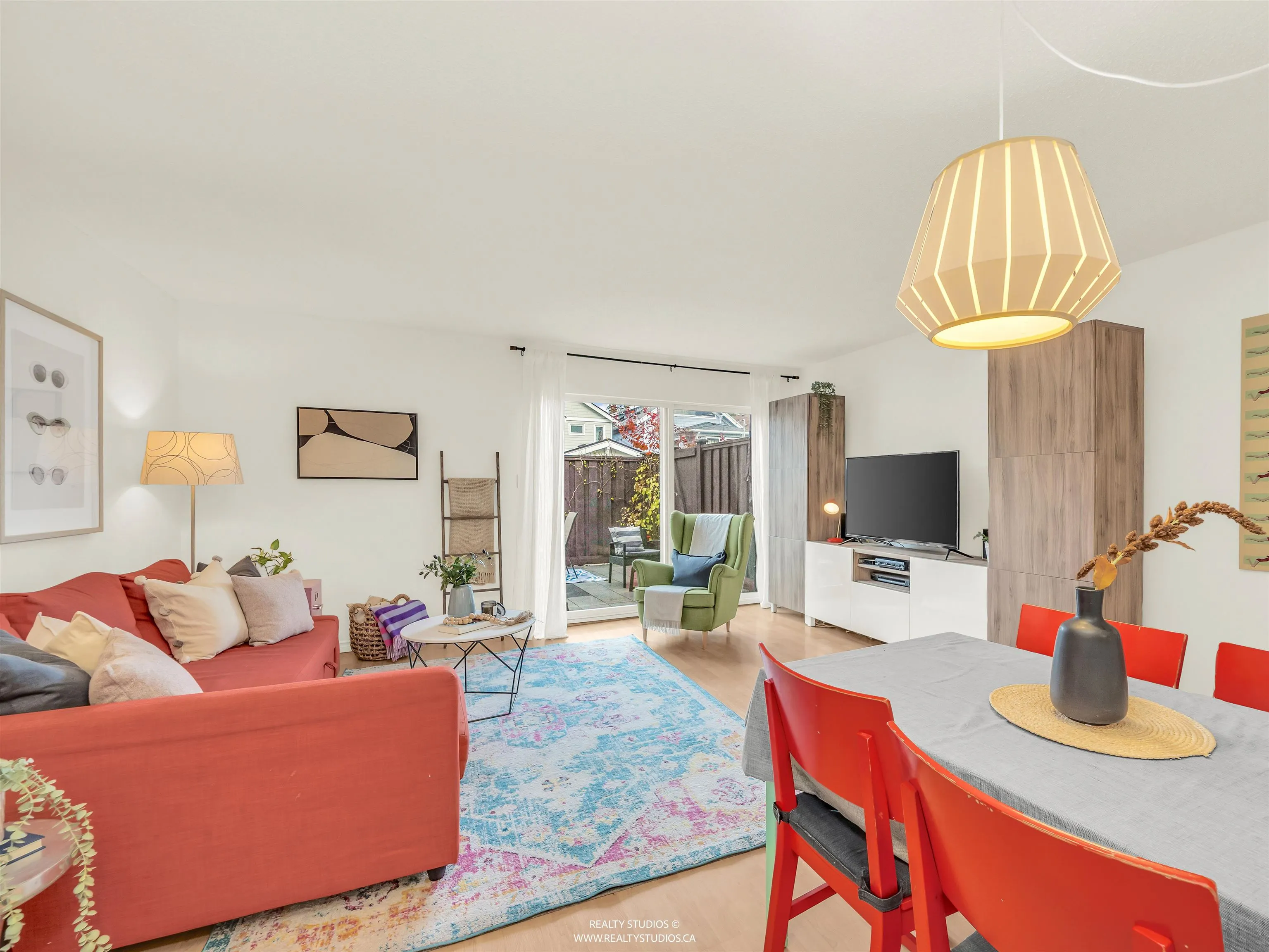 12 1255 E 15th Avenue