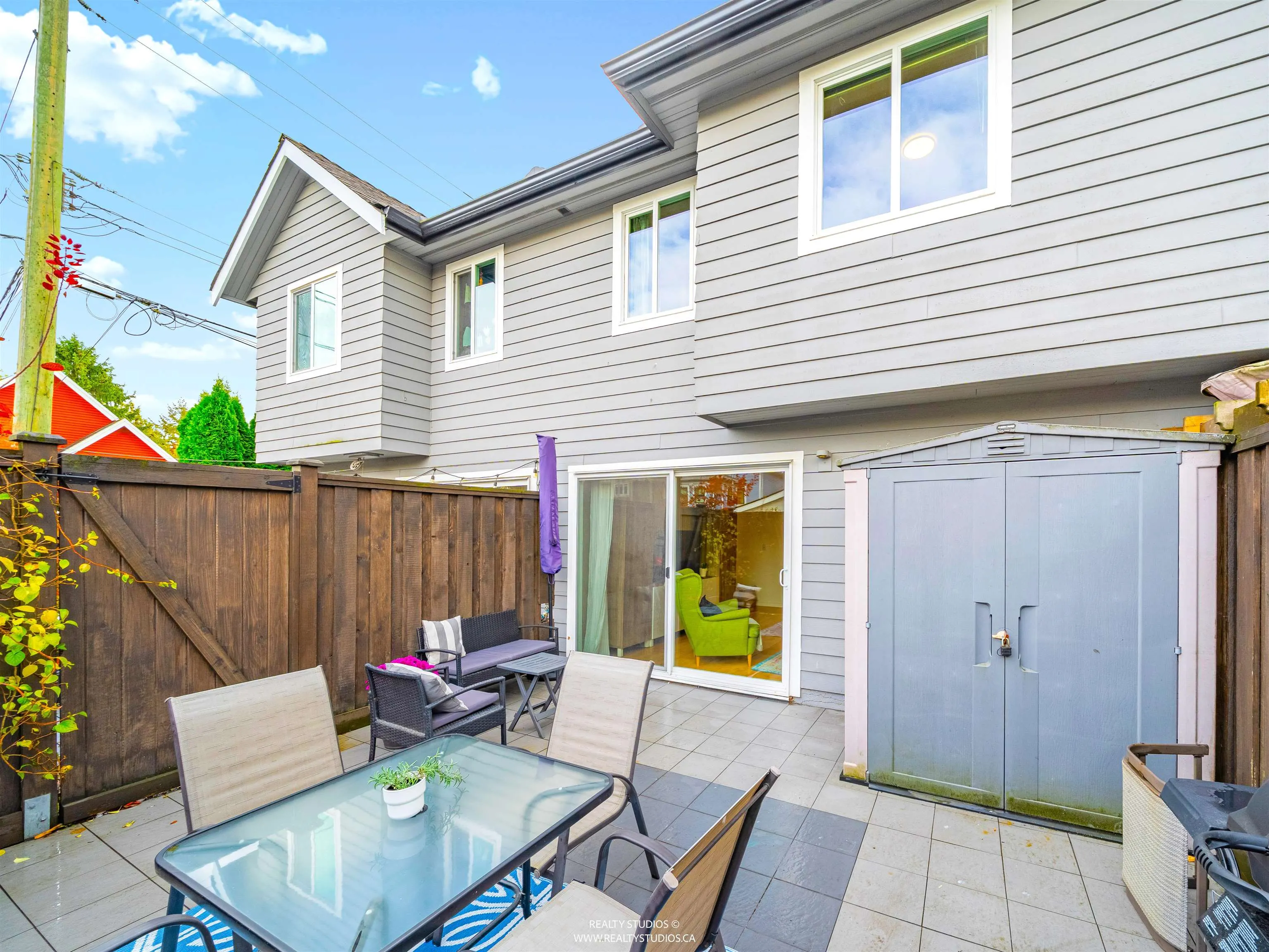 12 1255 E 15th Avenue