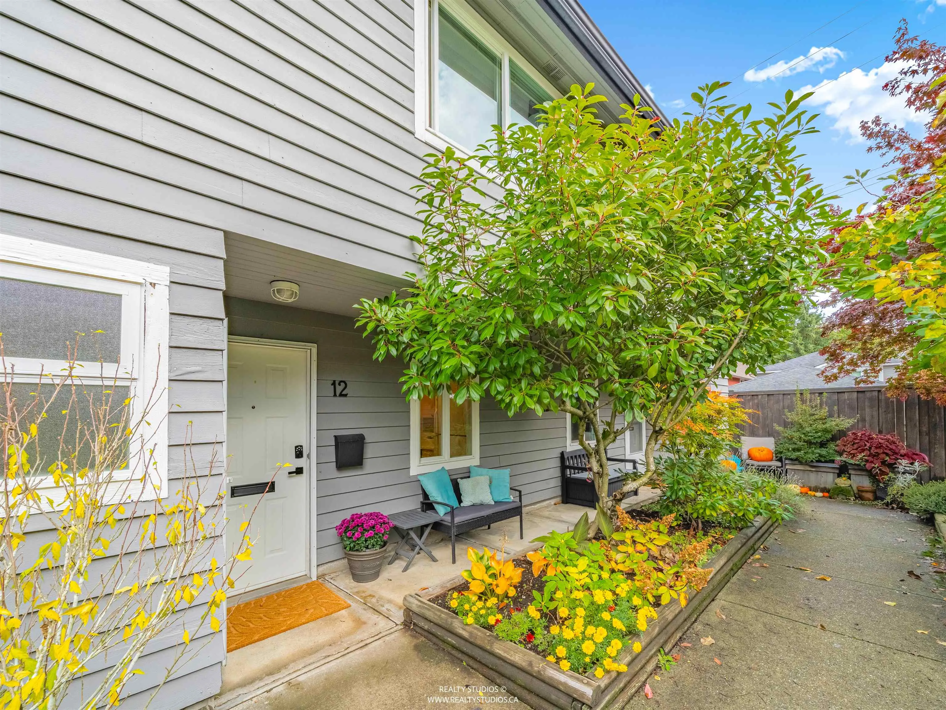 12 1255 E 15th Avenue