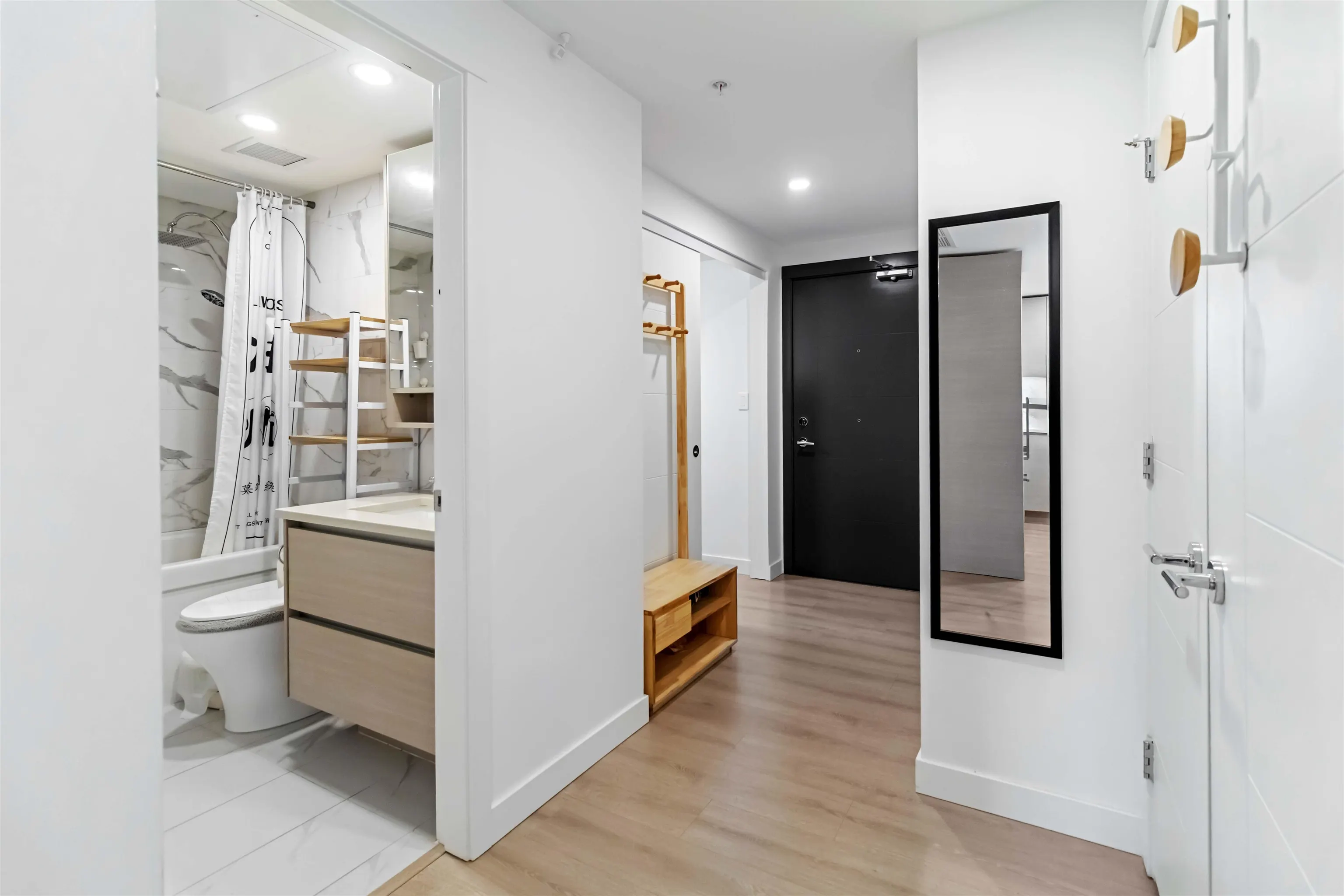 1204 823 Carnarvon Street