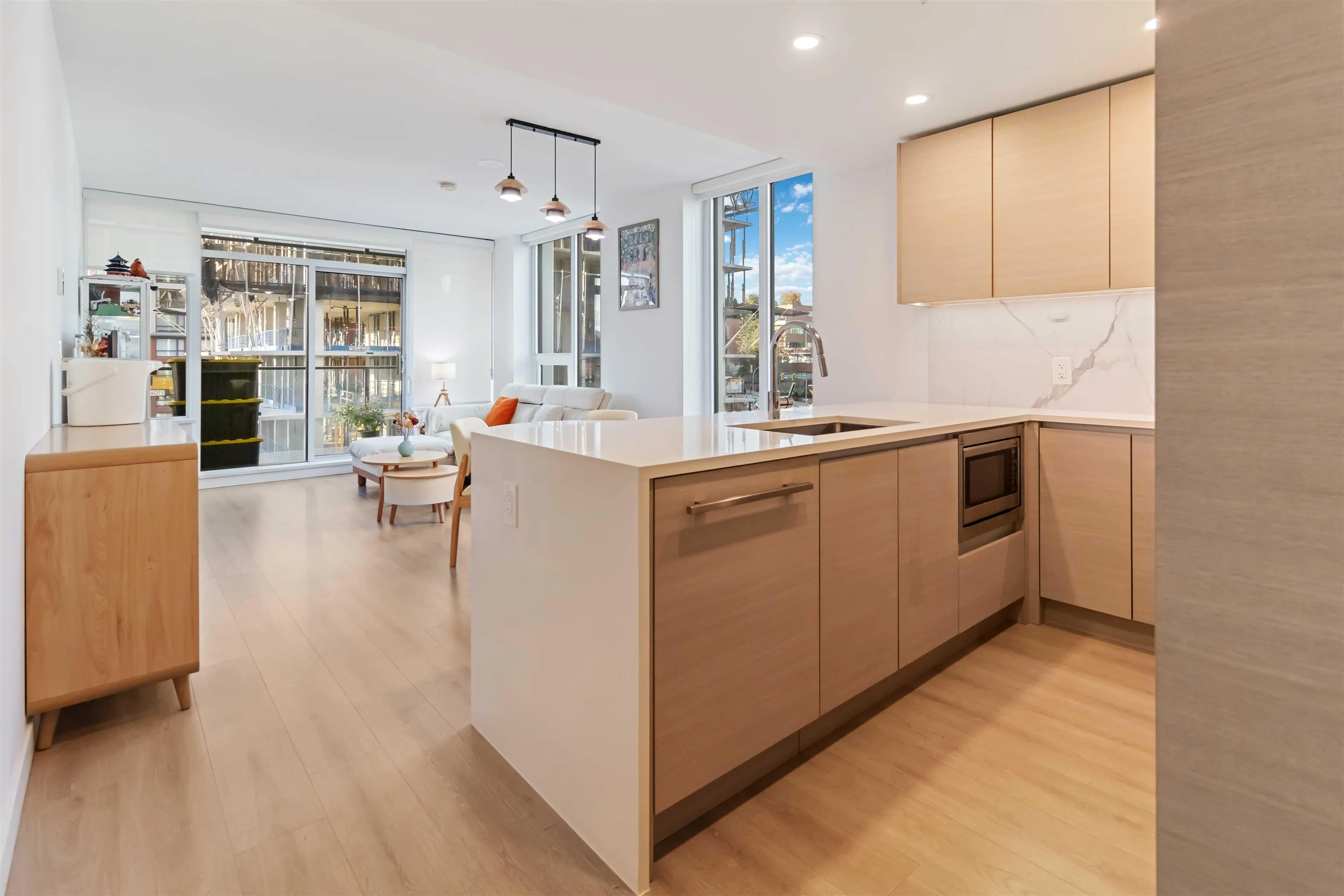 1204 823 Carnarvon Street