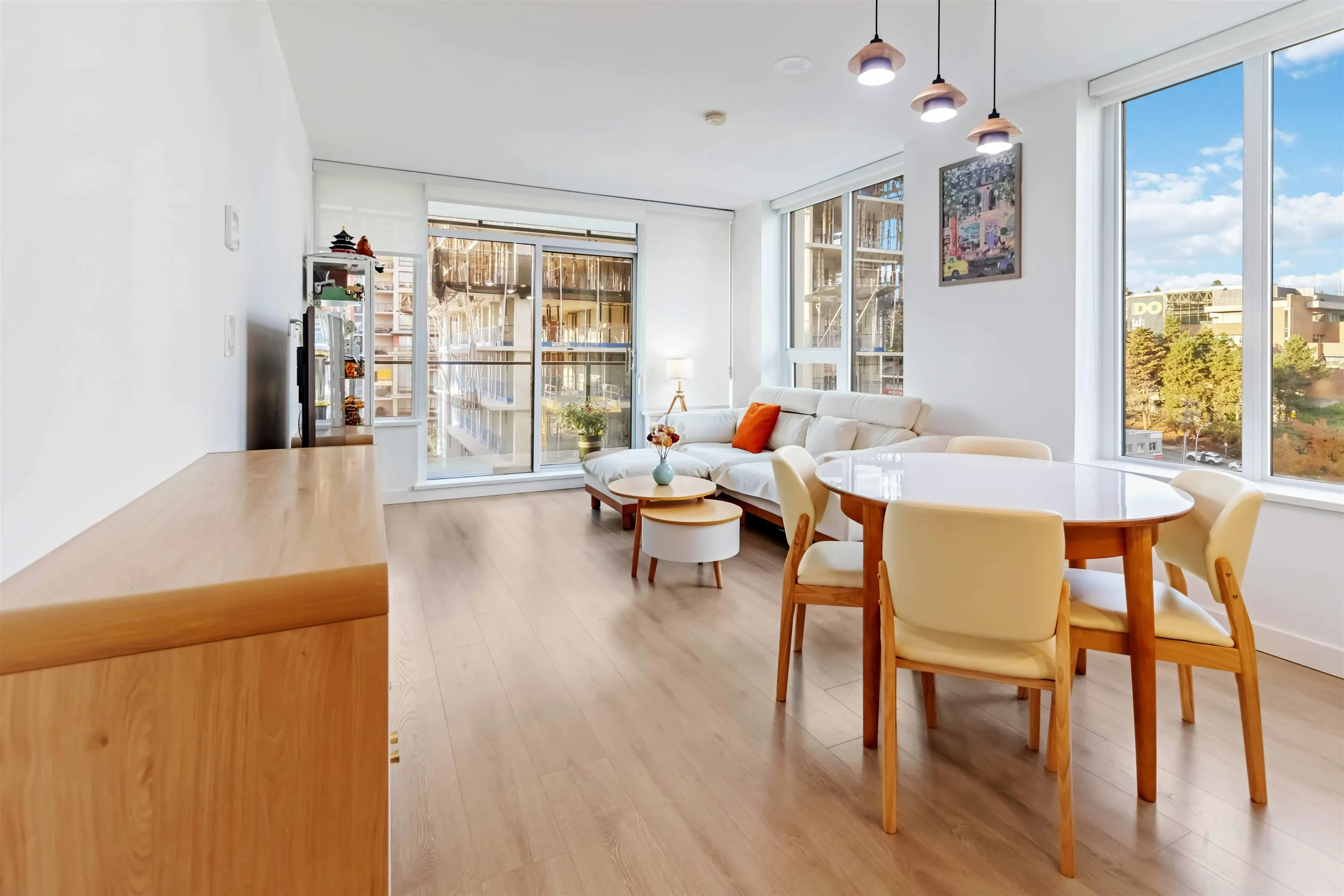 1204 823 Carnarvon Street