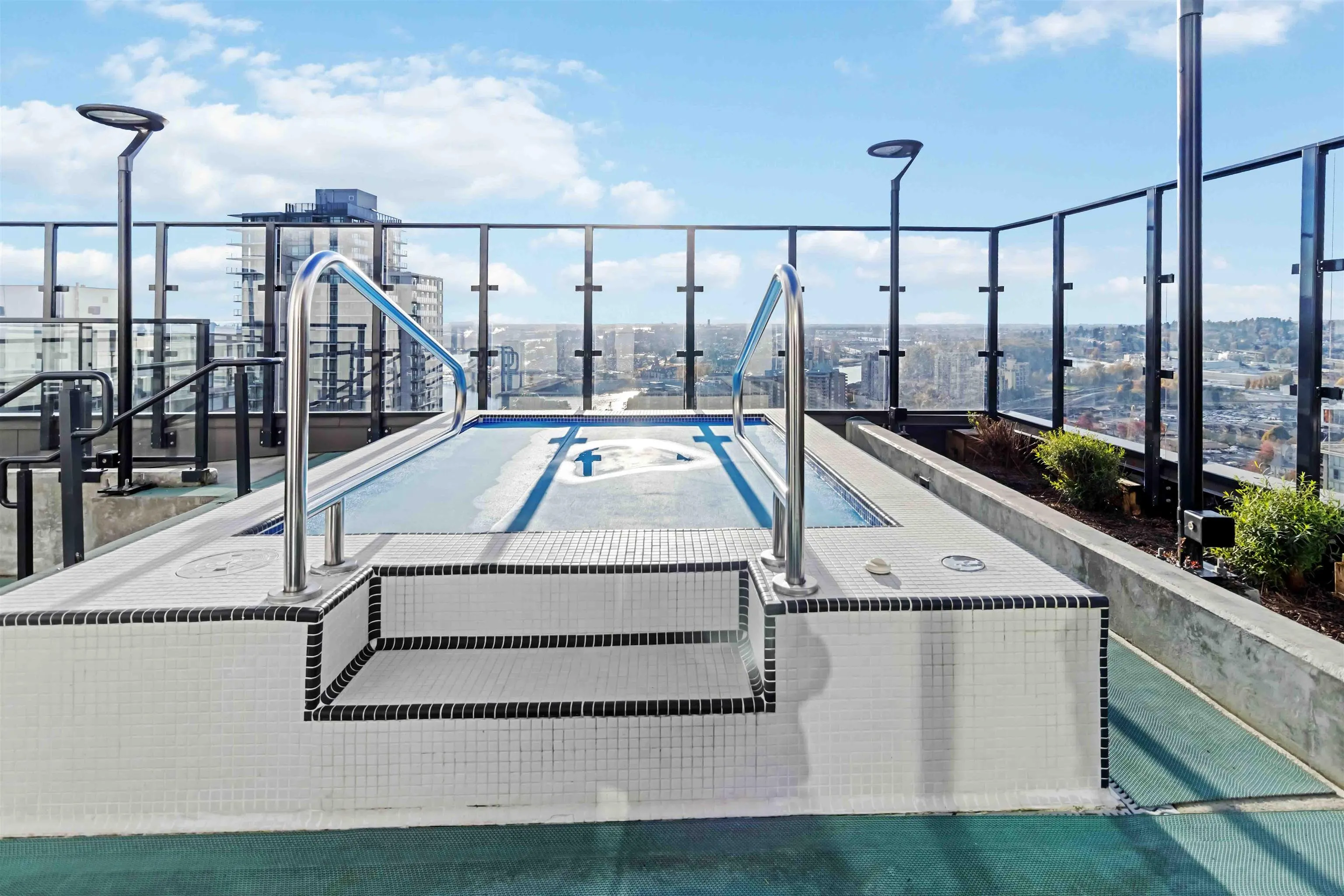 1204 823 Carnarvon Street