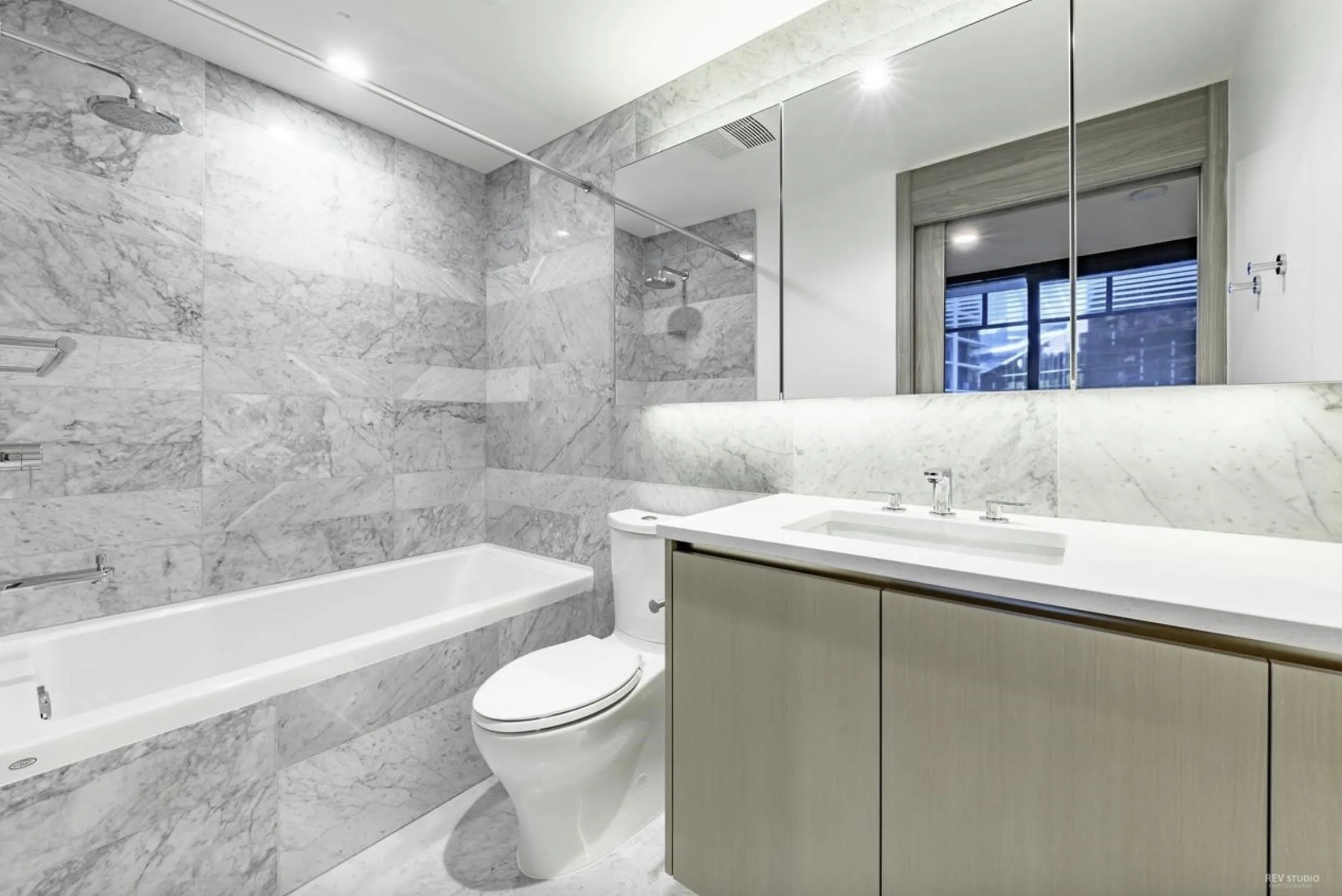 707 89 Nelson Street