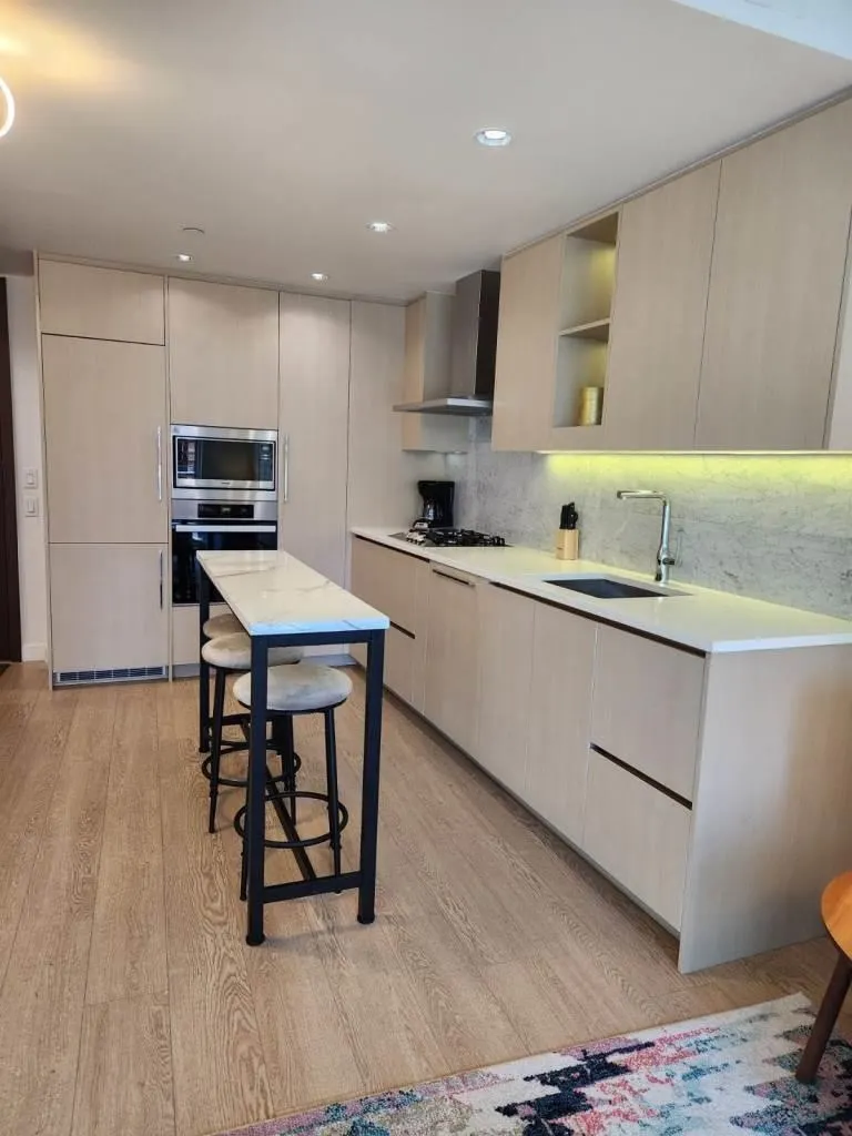 707 89 Nelson Street