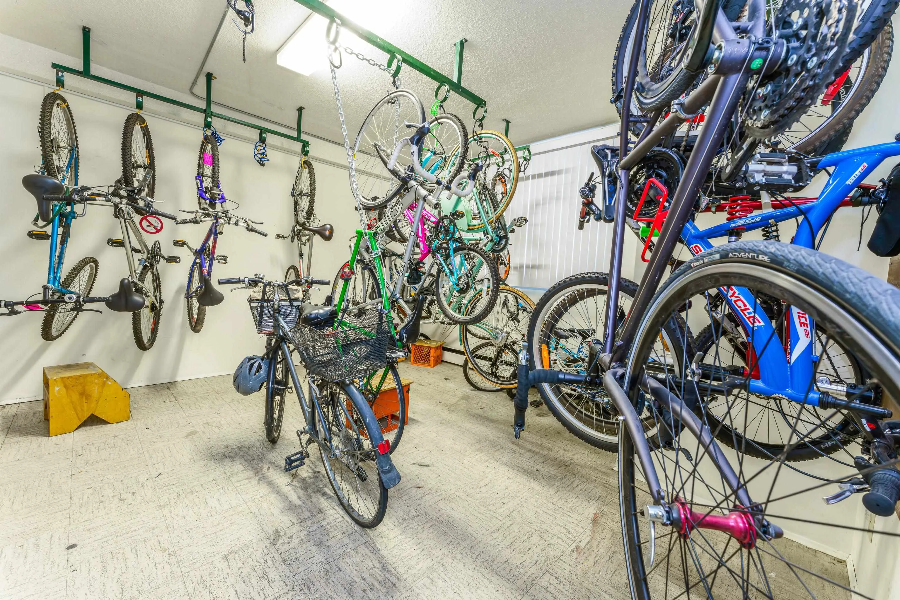 405 320 Royal Avenue