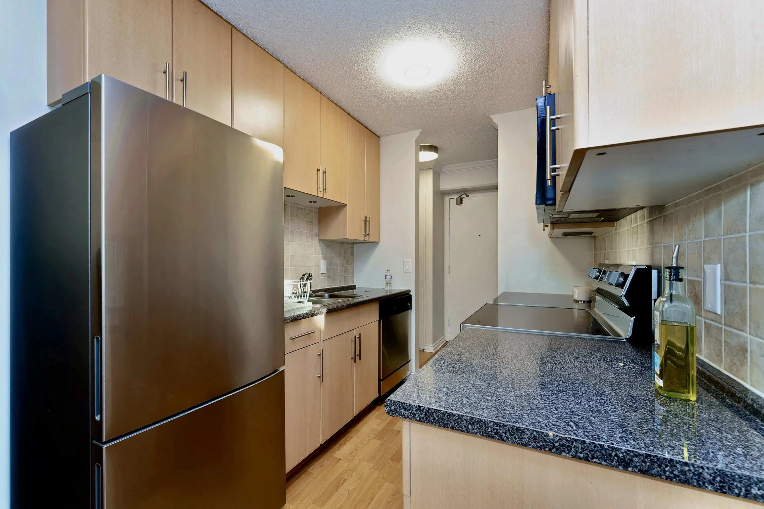 405 320 Royal Avenue