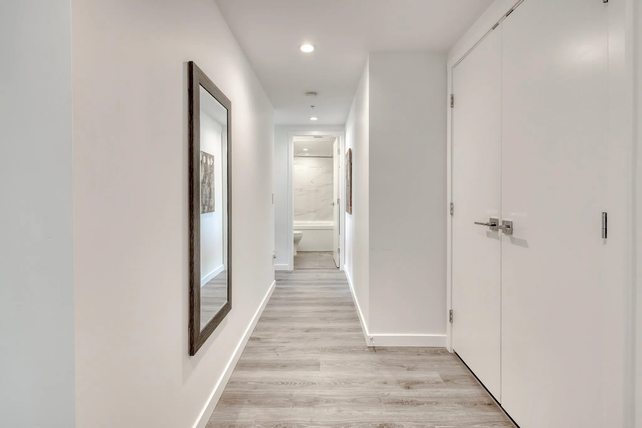 1212 13350 Central Avenue