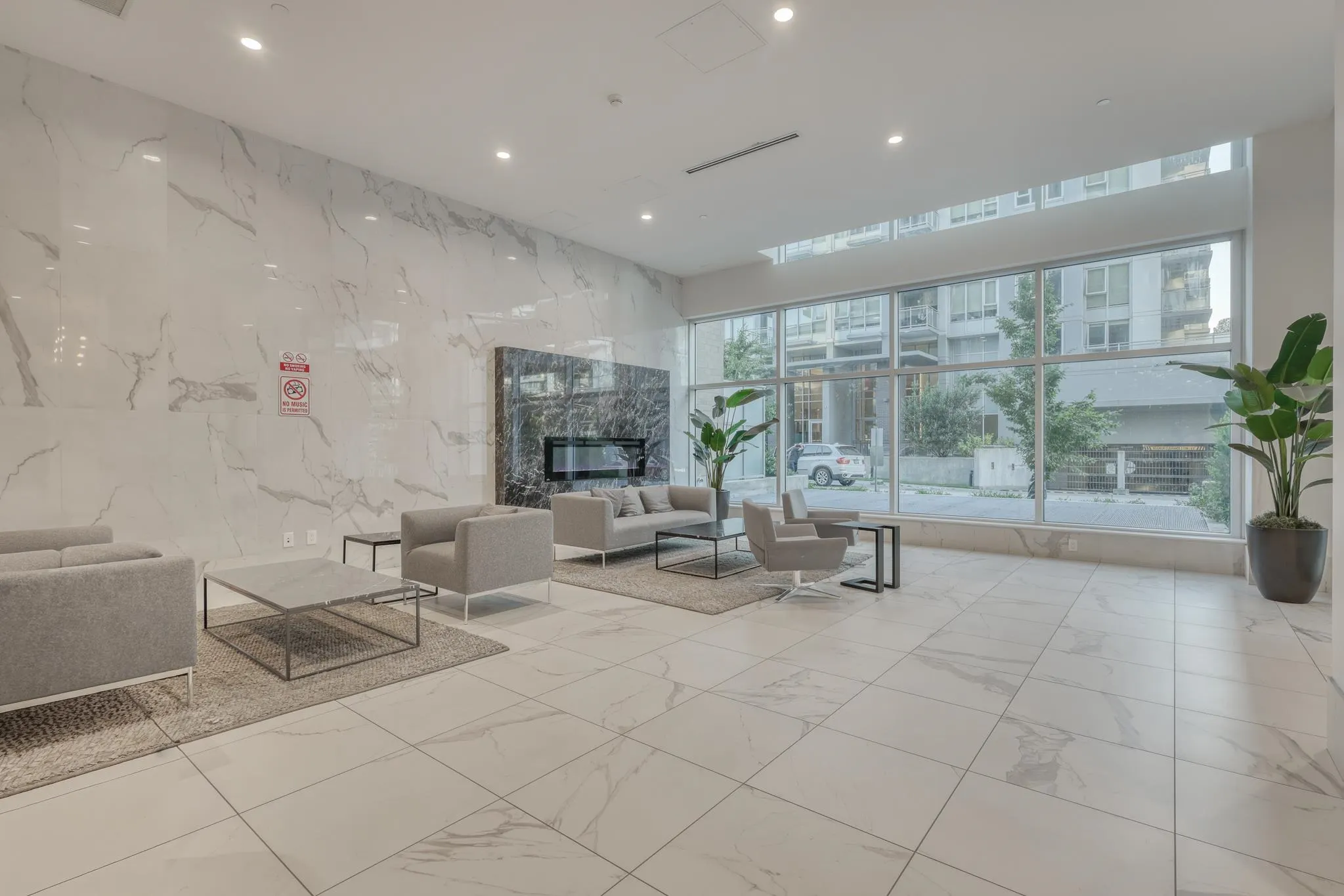 1212 13350 Central Avenue