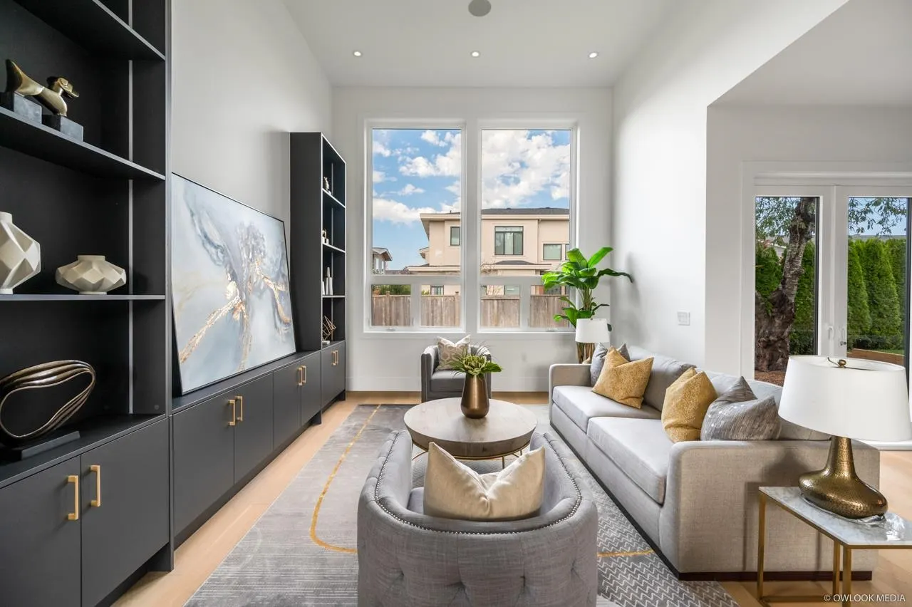 10791 Ashcroft Avenue