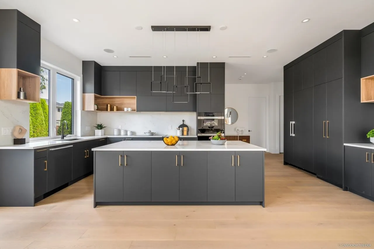 10791 Ashcroft Avenue