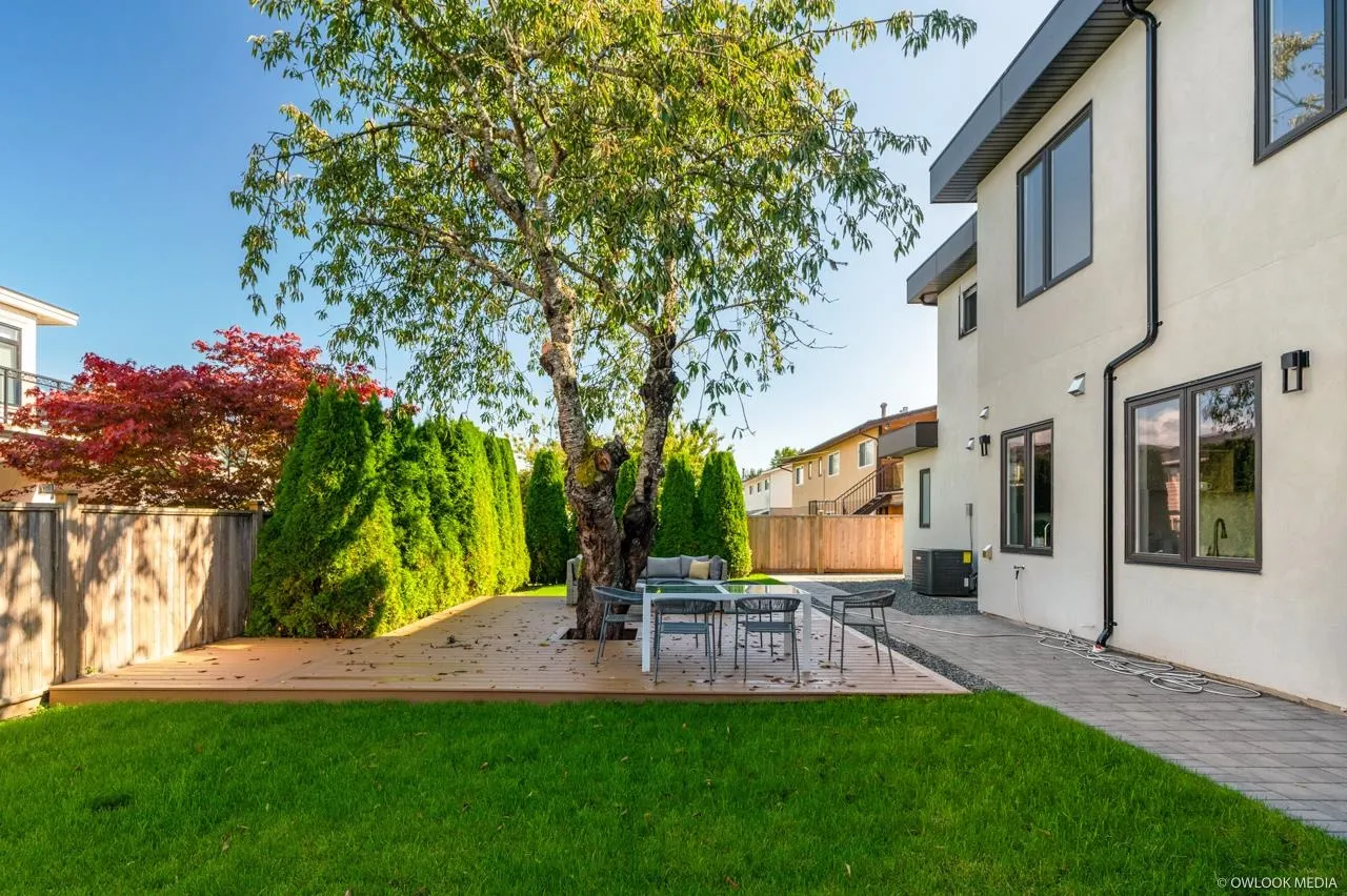 10791 Ashcroft Avenue