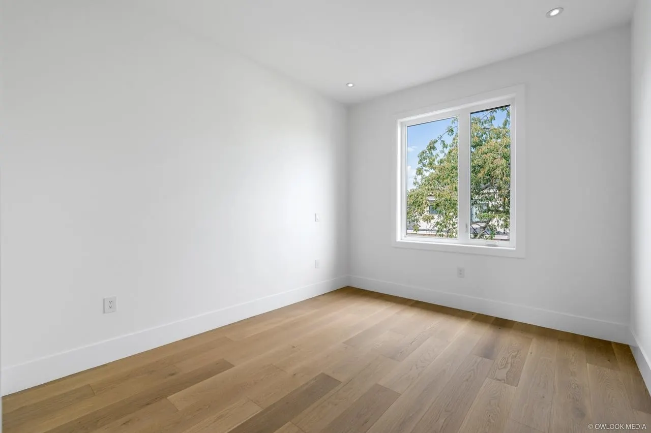 10791 Ashcroft Avenue