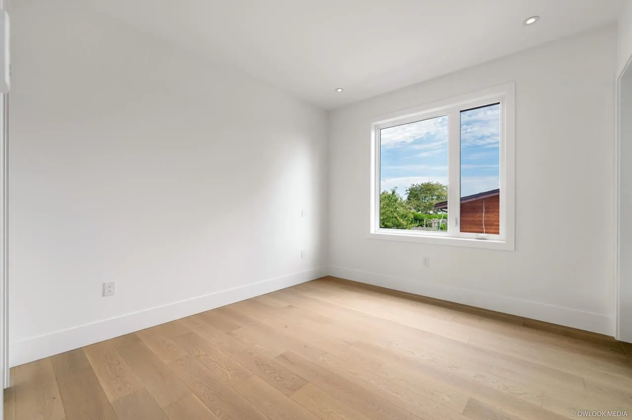 10791 Ashcroft Avenue