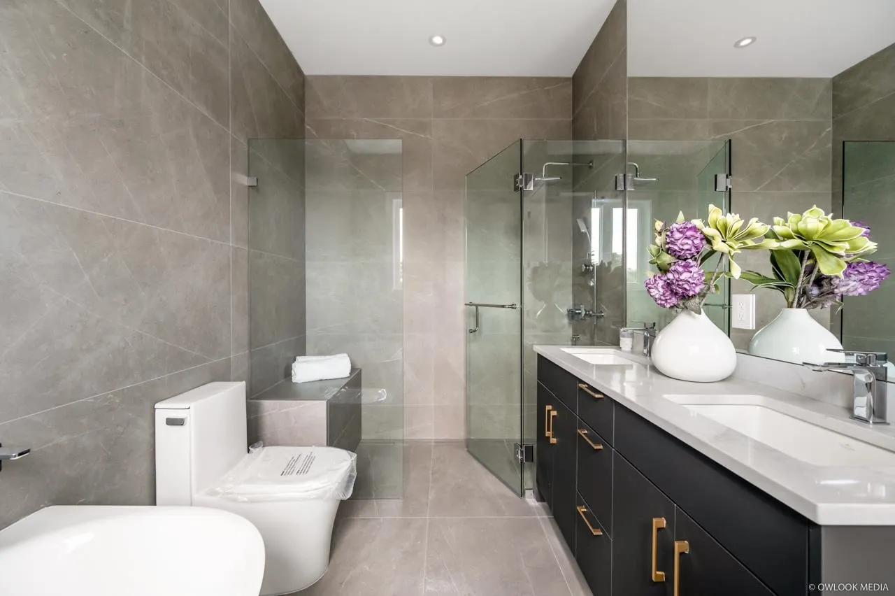 10791 Ashcroft Avenue