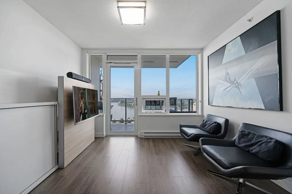 1901 988 Quayside Drive