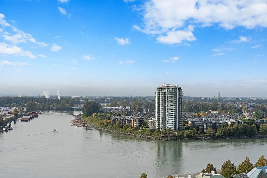 1901 988 Quayside Drive