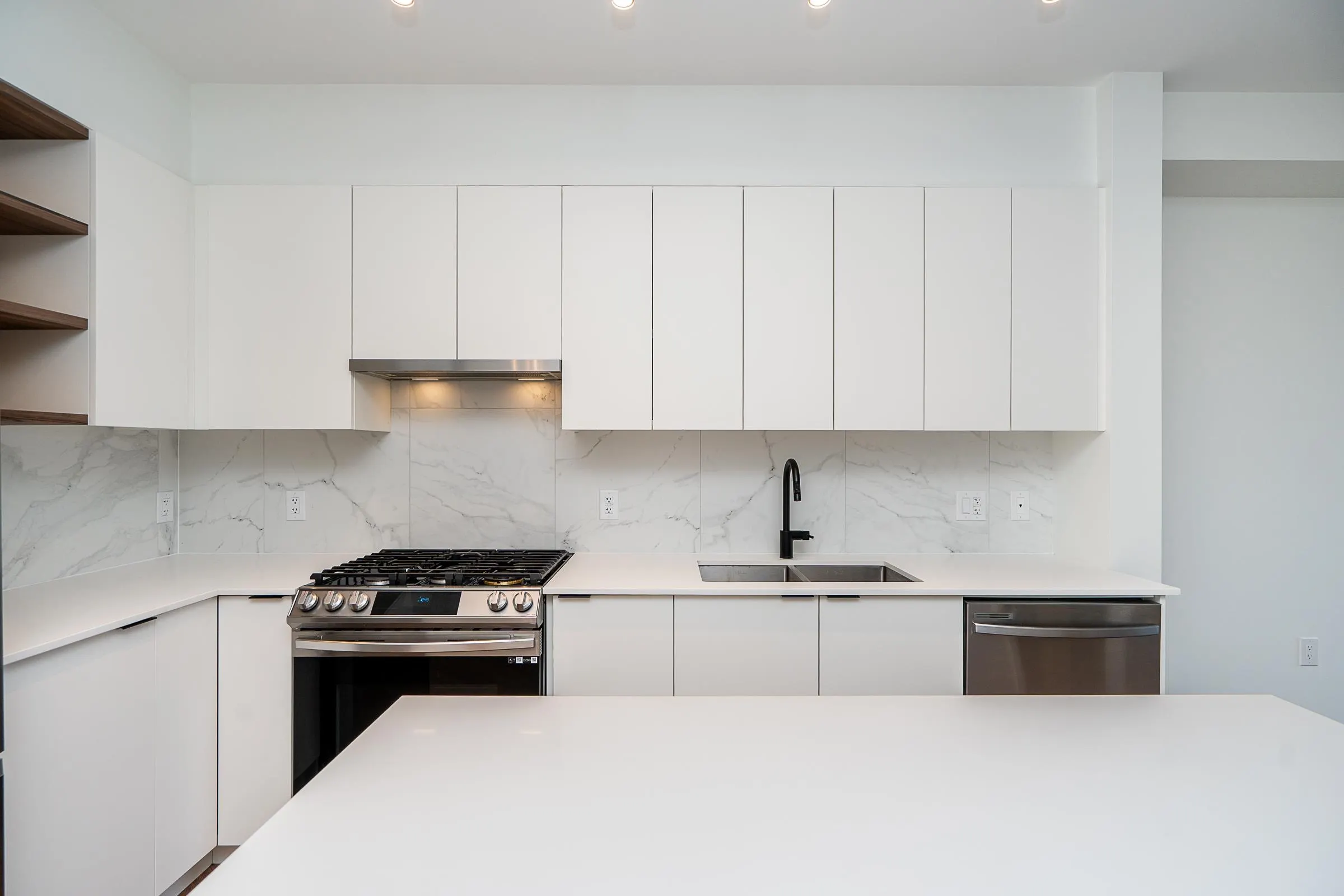 307 3229 St Johns Street