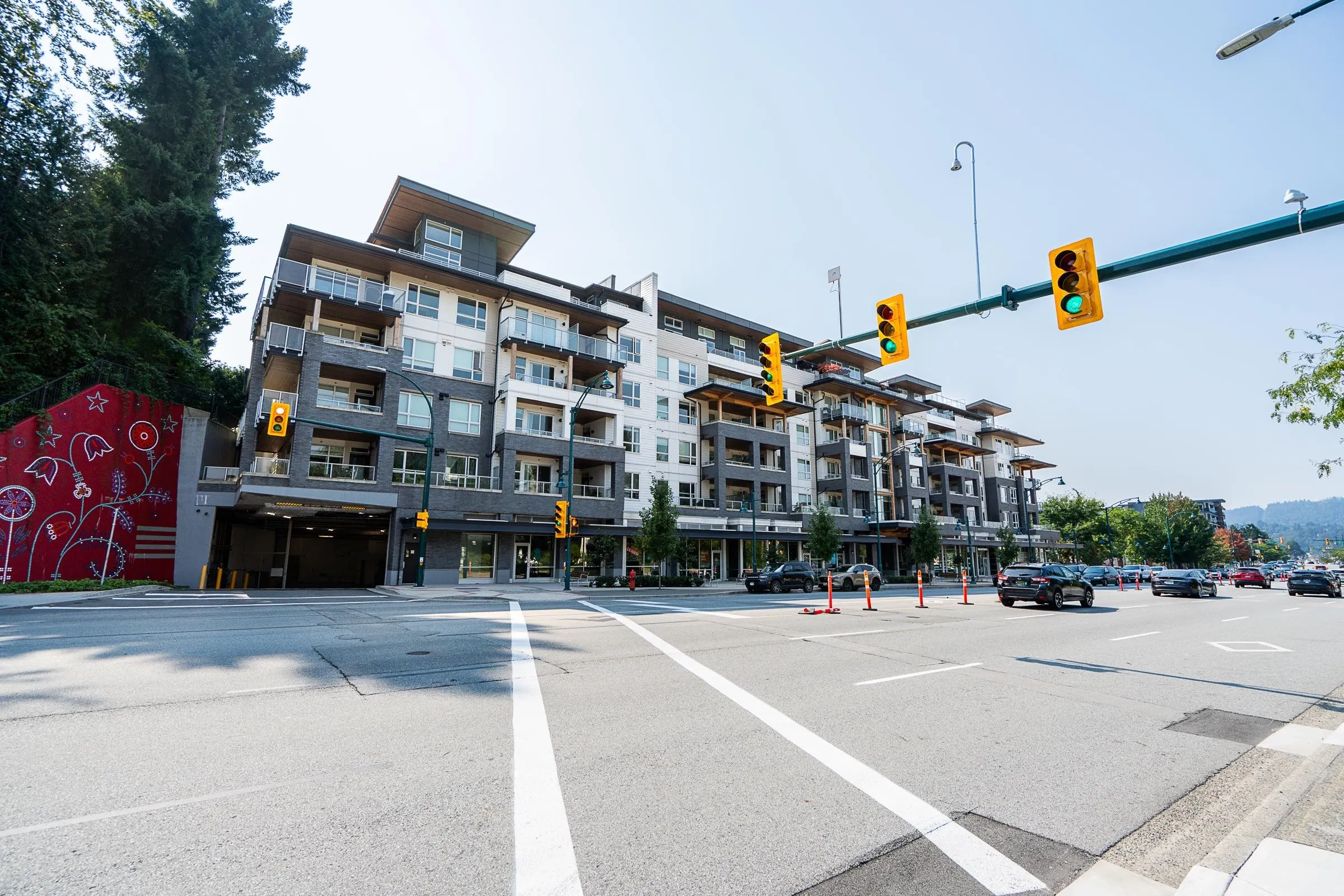 307 3229 St Johns Street